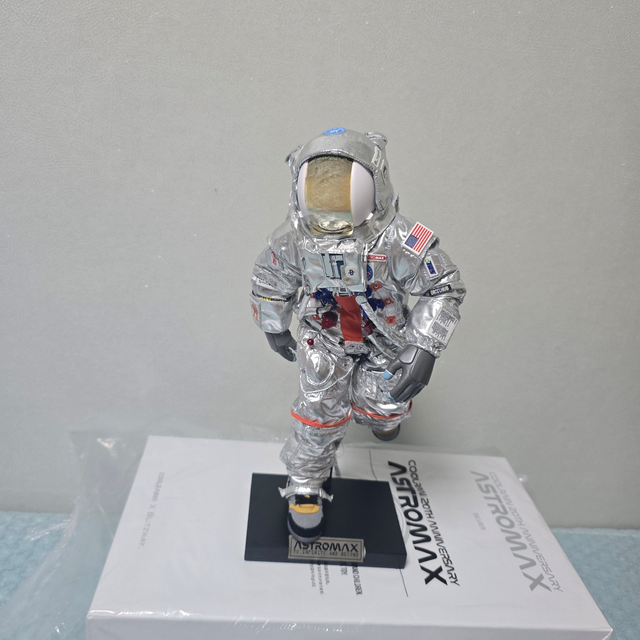 Coolrain x Blitzway Astromax Silver, Coolrain x Blitzway Astromax White 착용 스타일 - 3