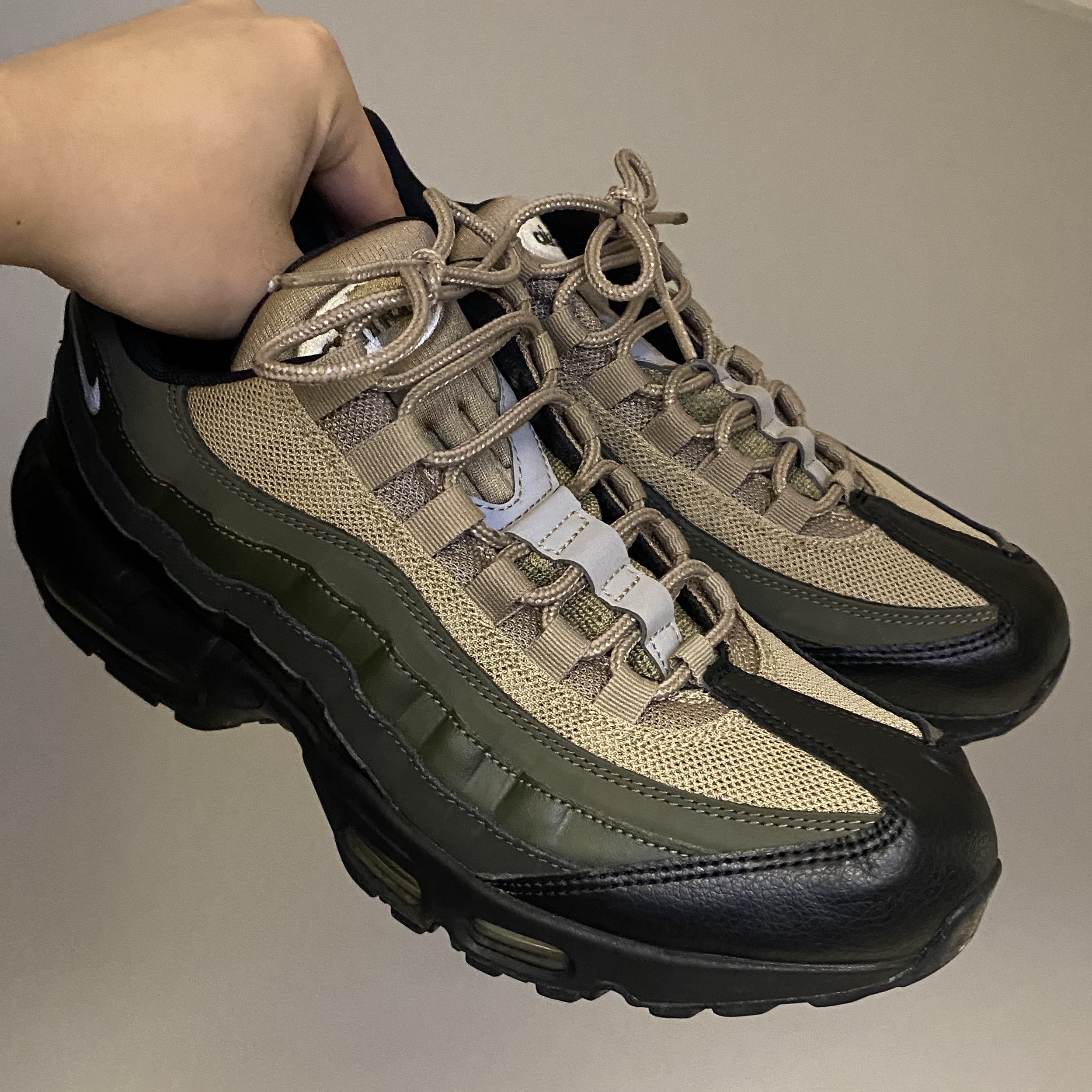 Nike Air Max 95 Essential Sequoia, Nike NRG Solo Swoosh Fleece Pants Light Army - US/EU 착용 스타일 - 1