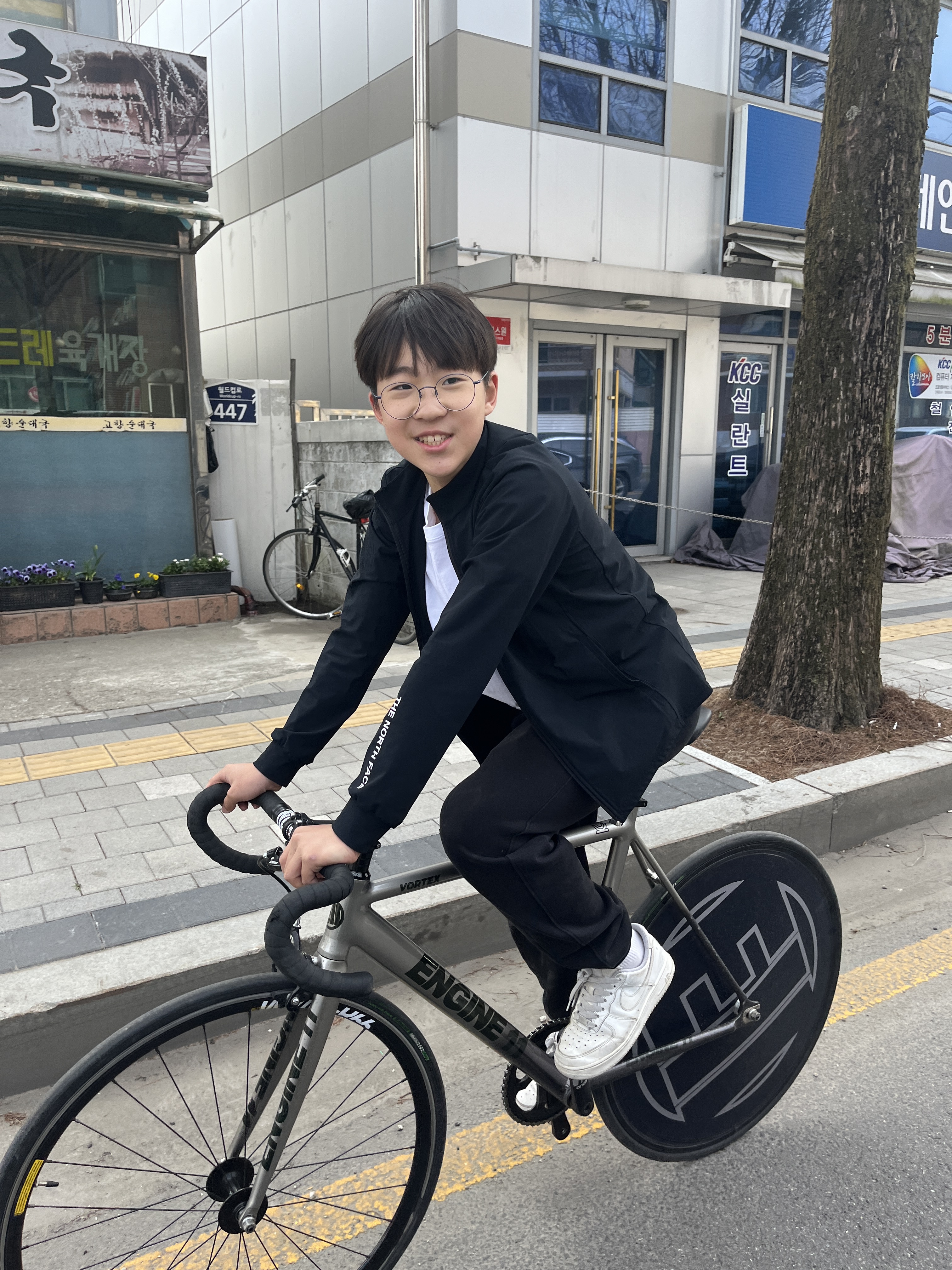 New Balance 530 Silver 착용 스타일 - 9