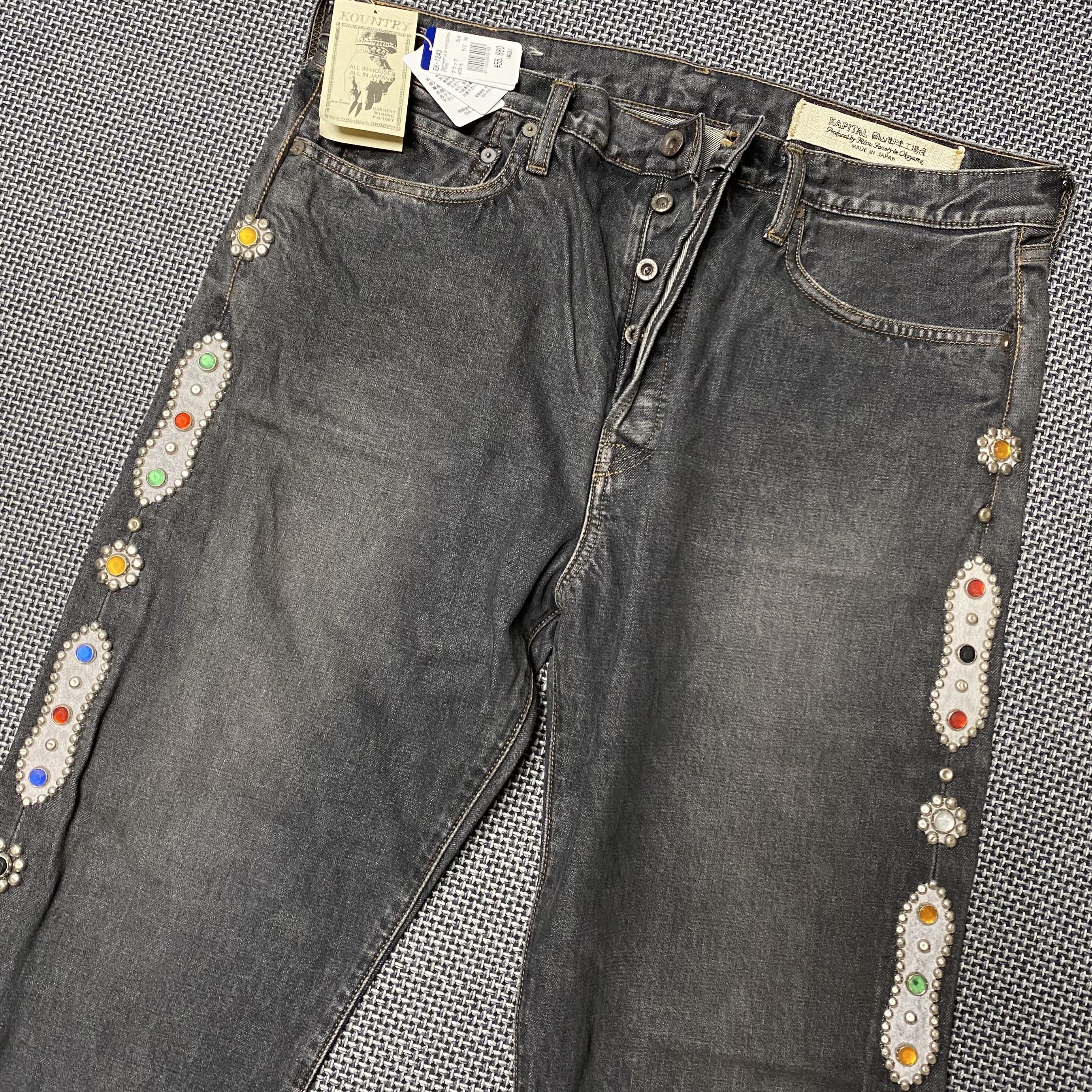 Kapital 14 oz. Denim 5P Monkey Cisco Gemstone Pants Black 착용 스타일