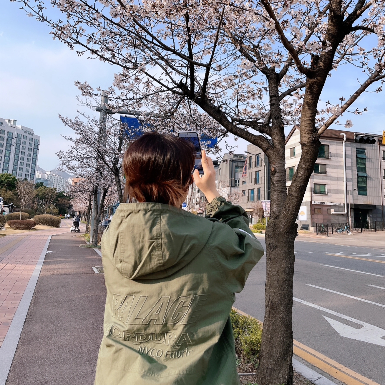 Palace Cordura Nyco RS Jacket Olive - 24SS 착용 스타일 - 3