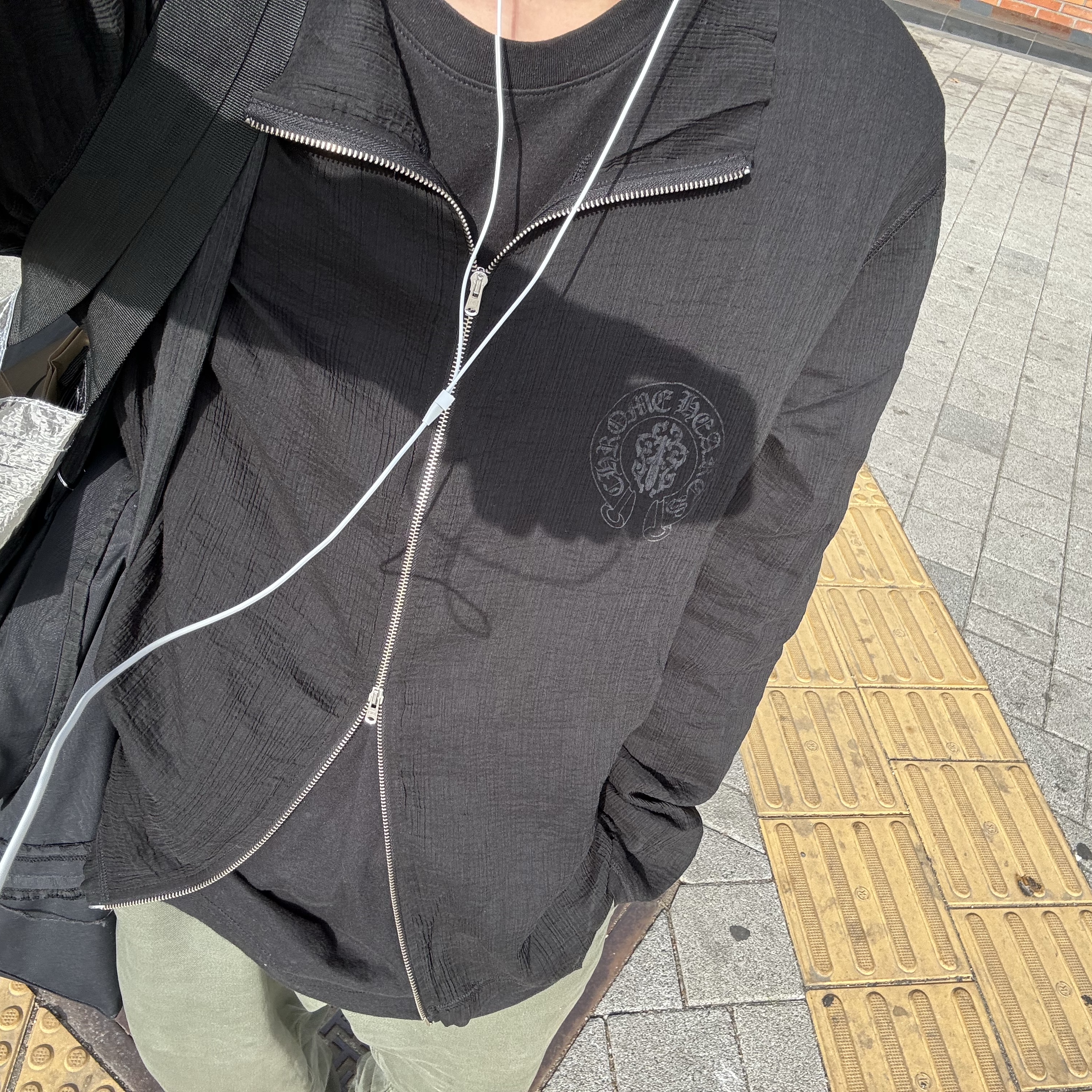 Chrome Hearts American Flag Dagger LS T-Shirt Black 착용 스타일 - 5