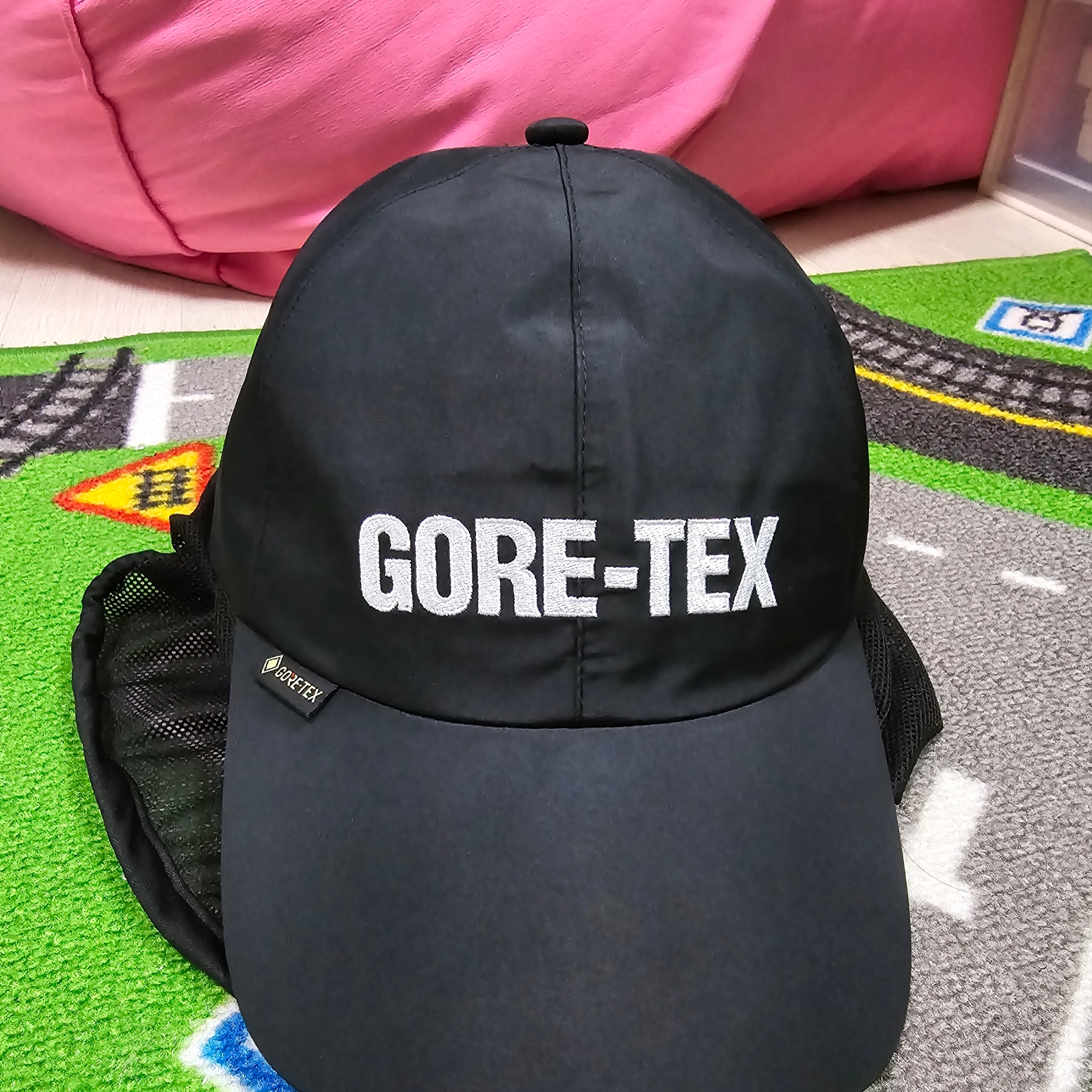 Palace Gore-Tex 3L 6-Panel Black - 24SS 착용 스타일 - 5