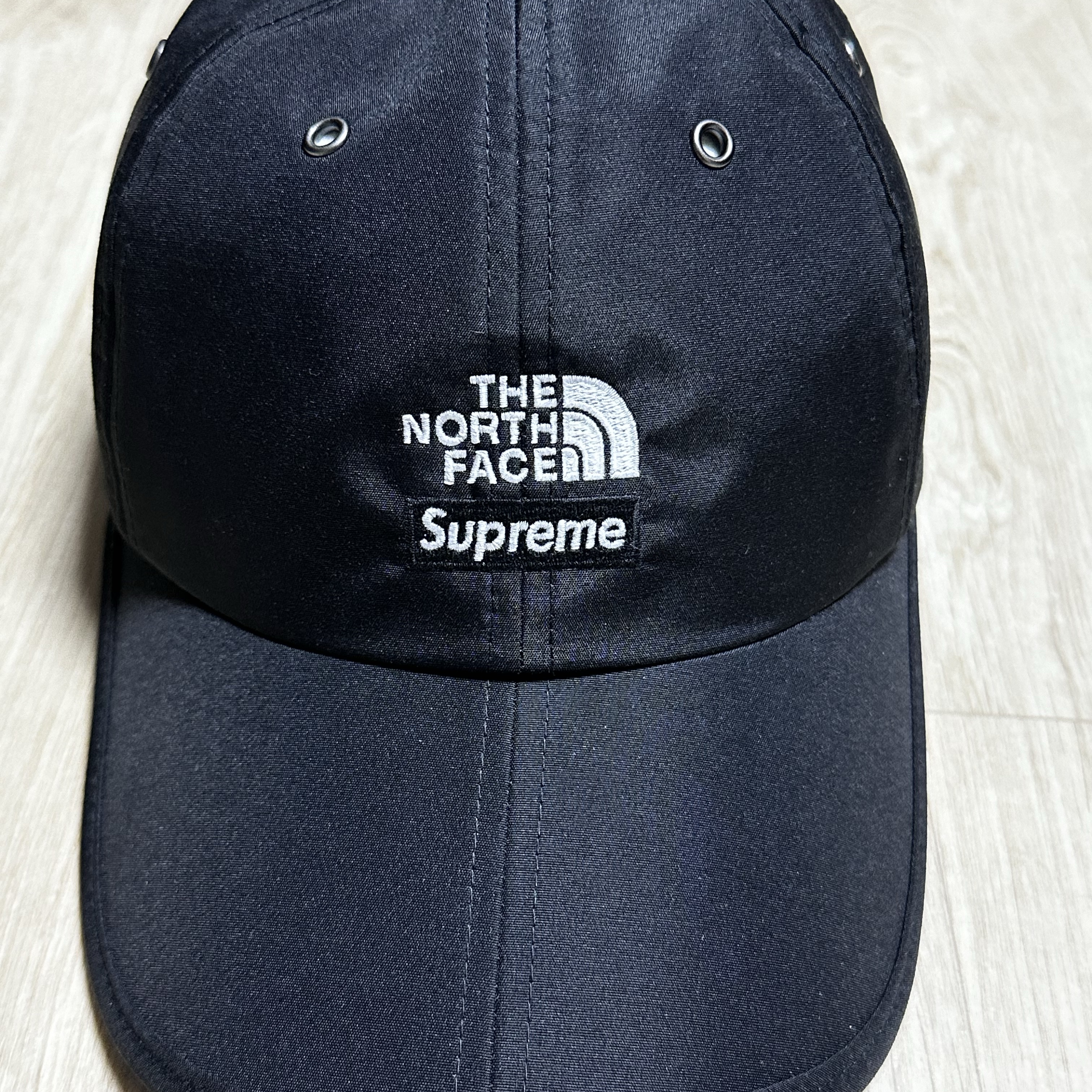 Supreme x The North Face Split 6-Panel Black - 24SS 착용 스타일