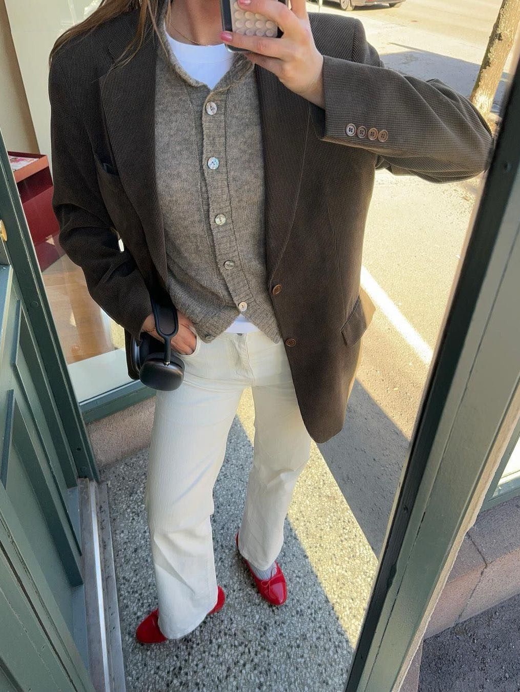 L'H.A.S High-Rised Daily Straight Pants - Ivory, (W) Ganni Denim Cropped Jeans Bright White 착용 스타일 - 6