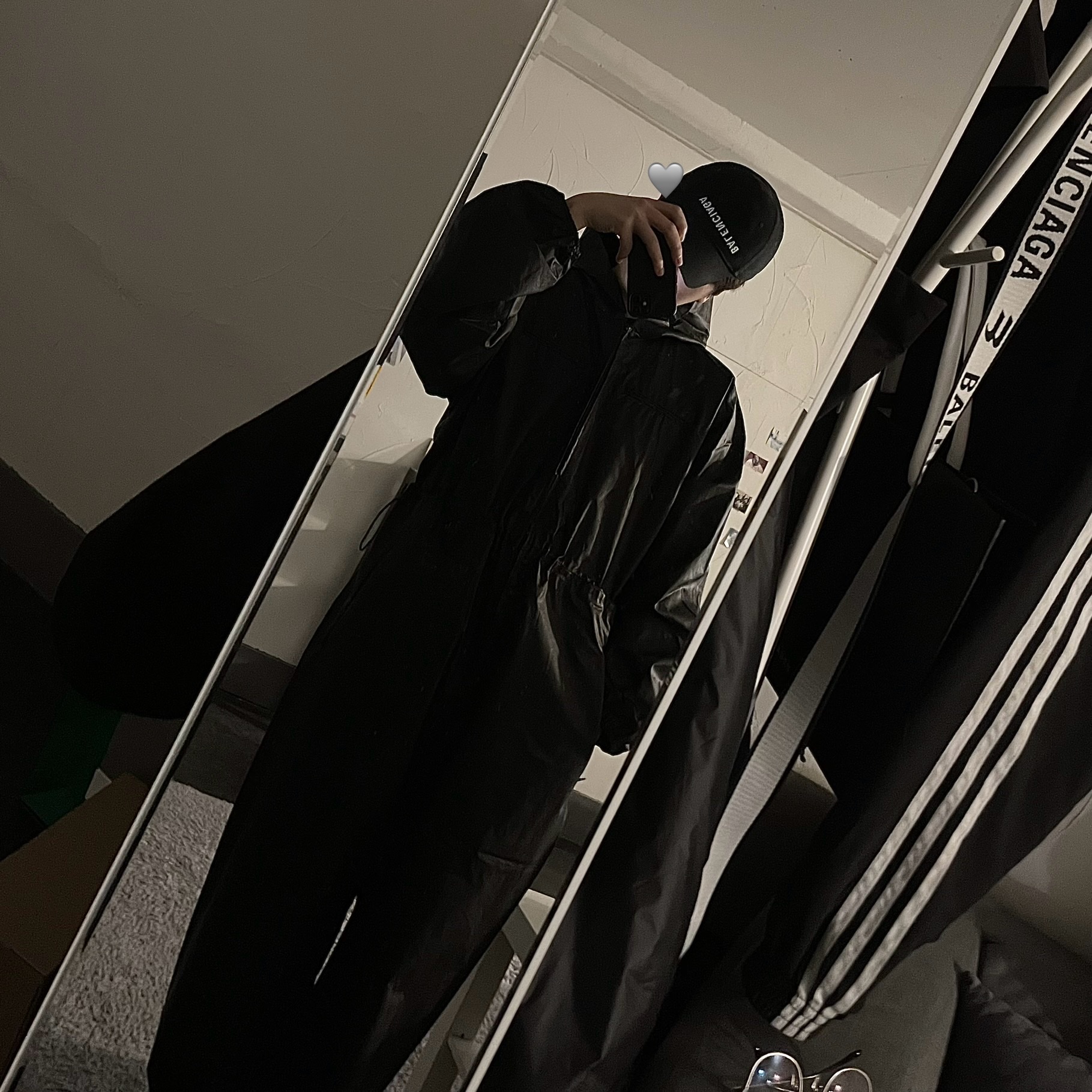 Yeezy Gap Engineered By Balenciaga Coated Cotton Overalls Black, Balenciaga Logo Cap Black 착용 스타일