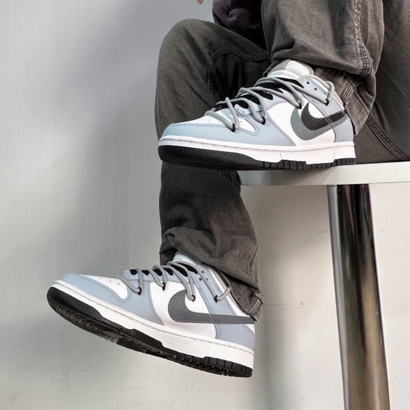 Nike Dunk Low Cool Grey White 착용 스타일