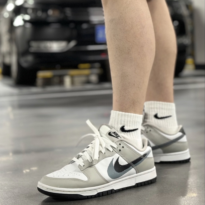 Nike Dunk Low Cool Grey White 착용 스타일