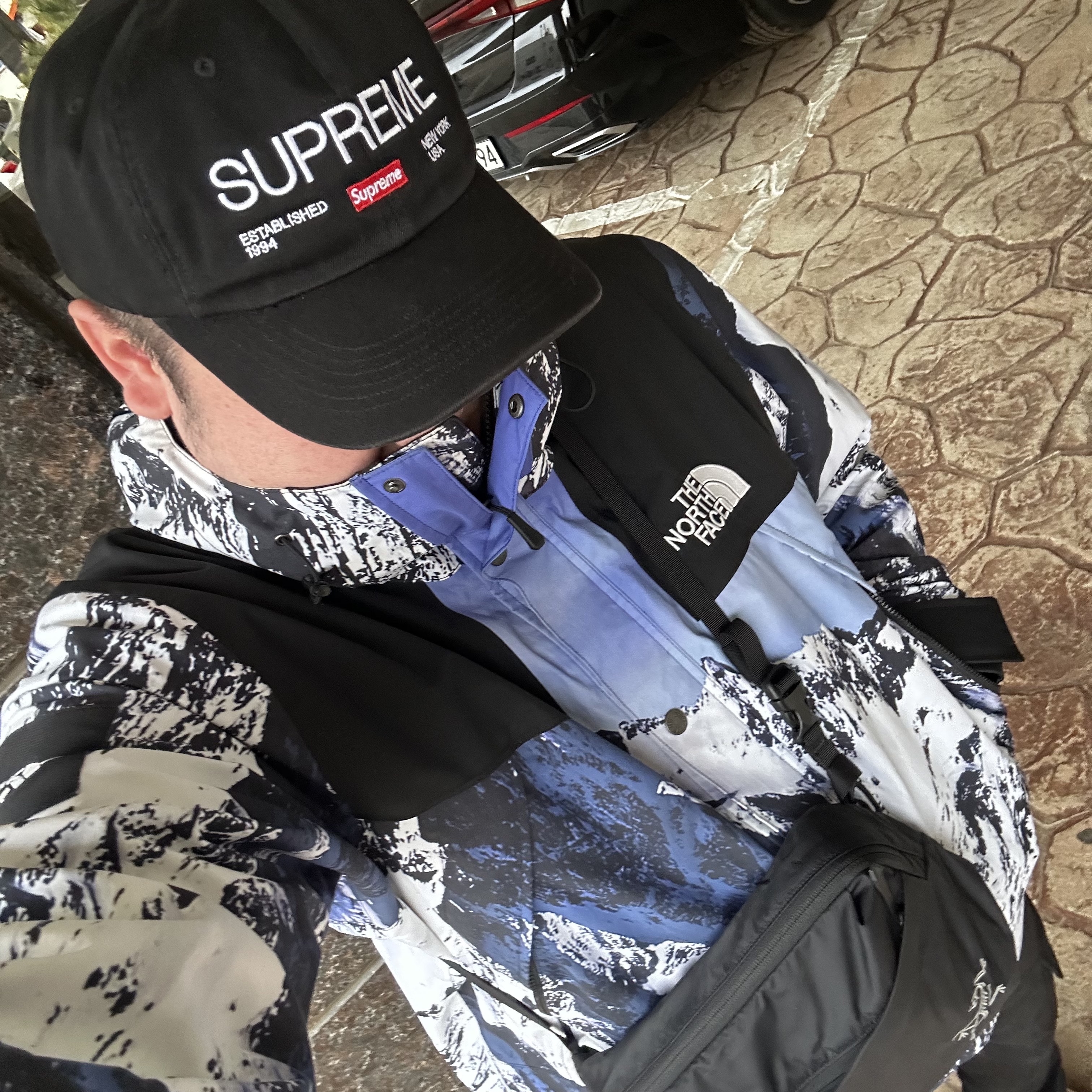 Arc'teryx Heliad 6 Crossbody Bag Black, Supreme Est. 1994 6-Panel Black - 21FW 착용 스타일