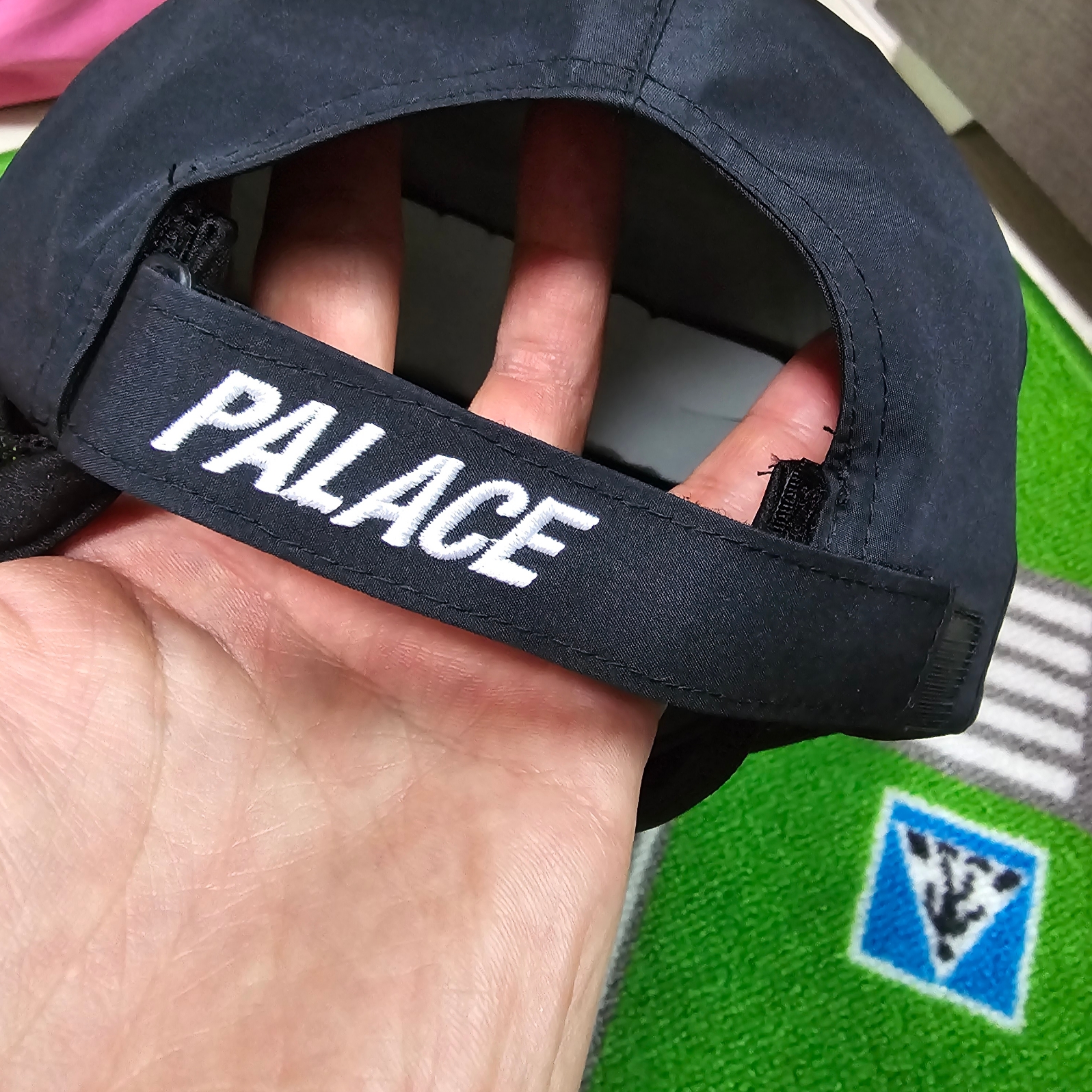 Palace Gore-Tex 3L 6-Panel Black - 24SS 착용 스타일 - 4