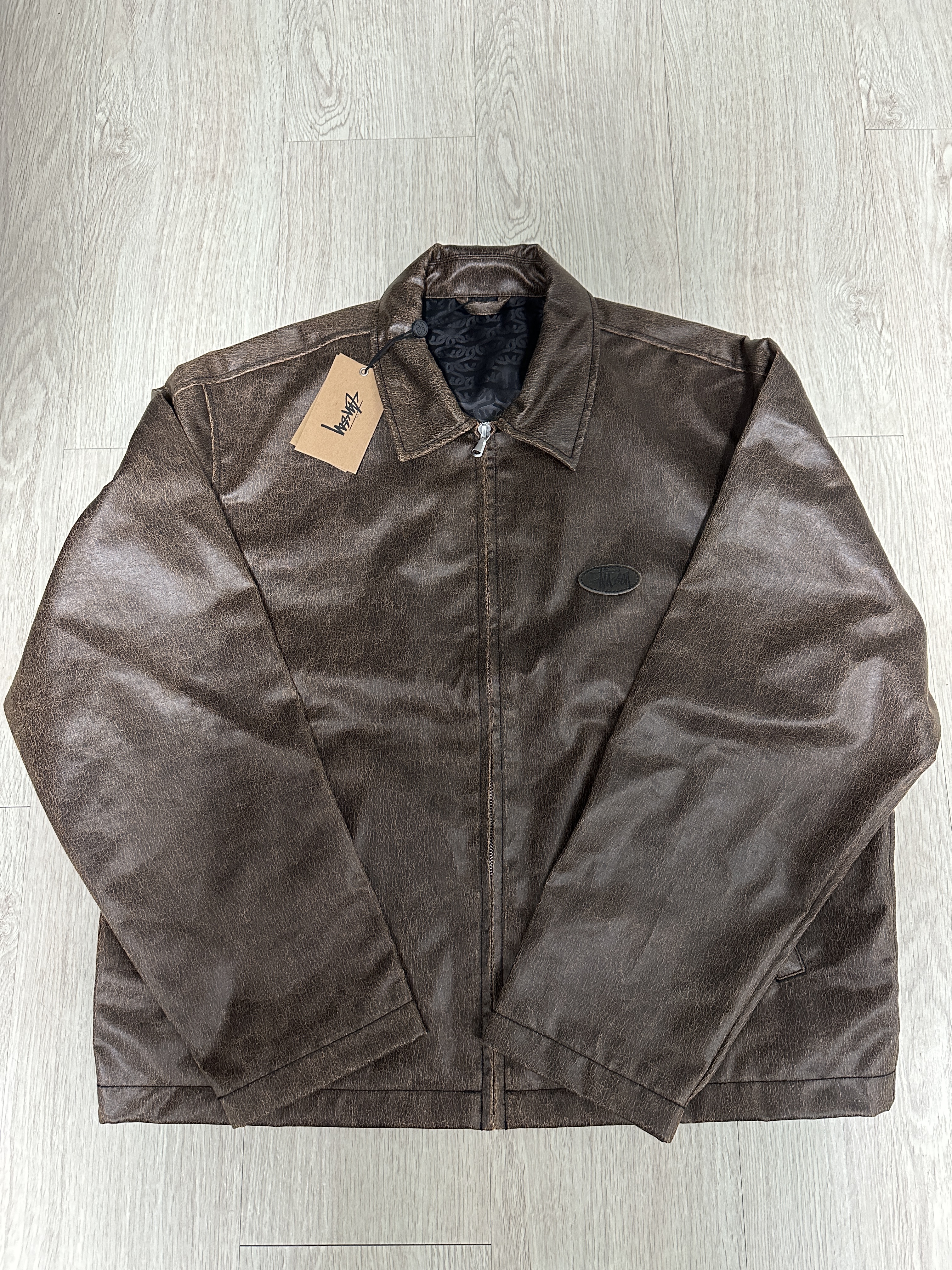 Stussy Coated Cotton Club Jacket Dark Brown 착용 스타일