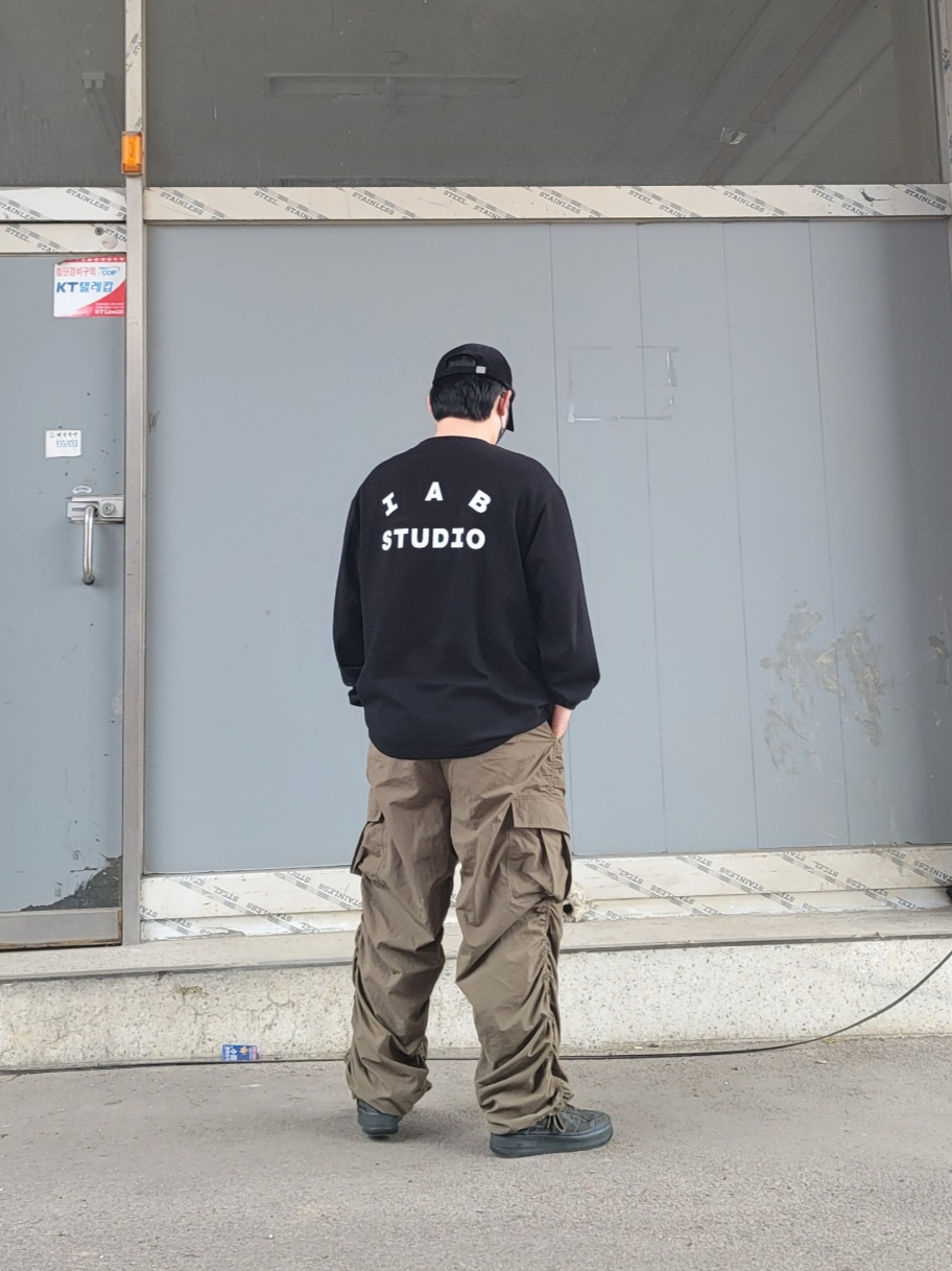 IAB Studio Long Sleeve Black - 23FW, Nike x Billie Eilish Air Force 1 Low '07 SP Sequoia 착용 스타일