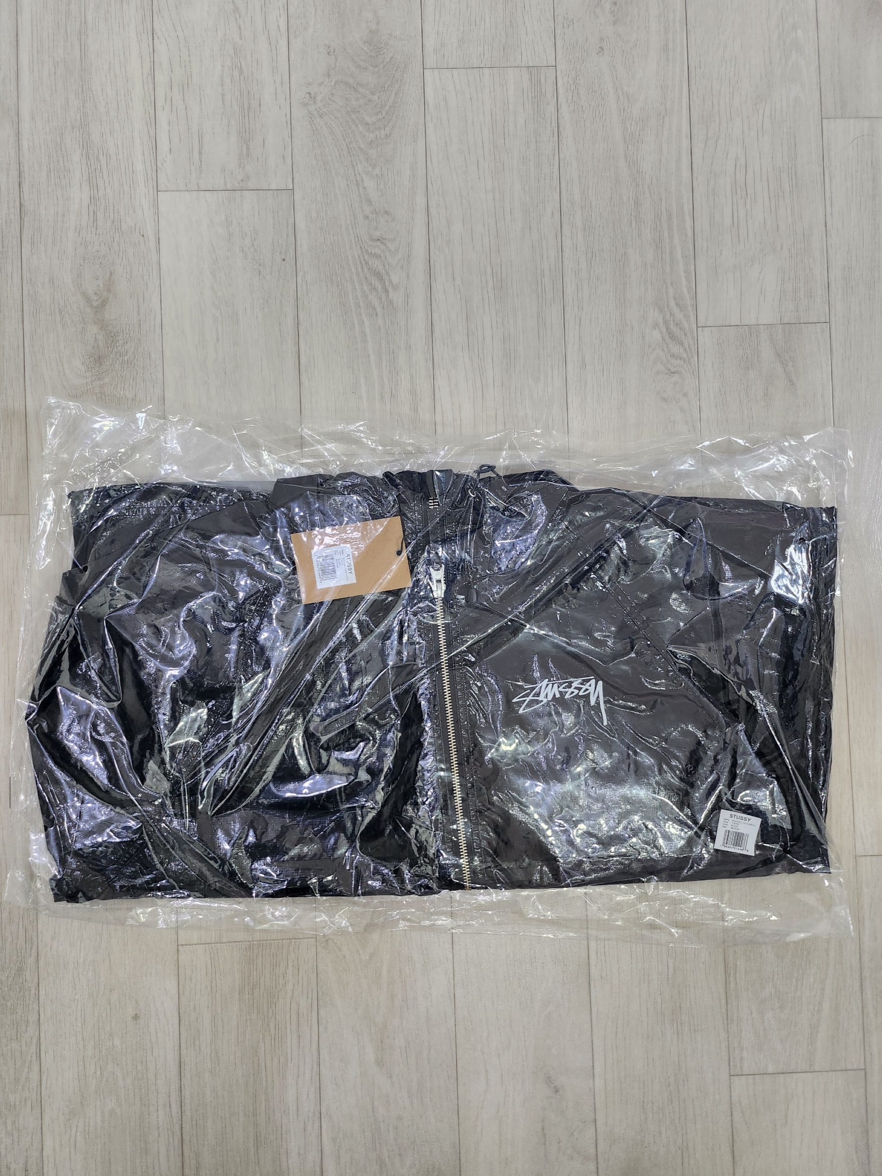 Stussy Beach Shell Coated Ripstop Black 착용 스타일 - 3