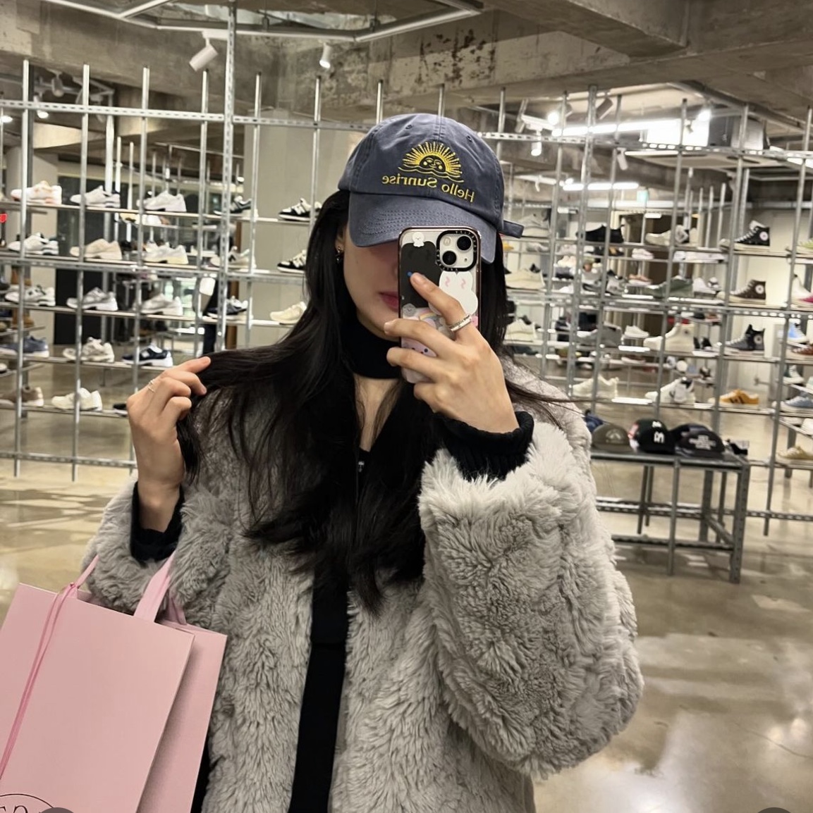 Hello Sunrise Washed OG Logo 6Panel Cap Vintage Green, Hello Sunrise Washed OG Logo 6Panel Cap Charcoal(VTG Pink) 착용 스타일