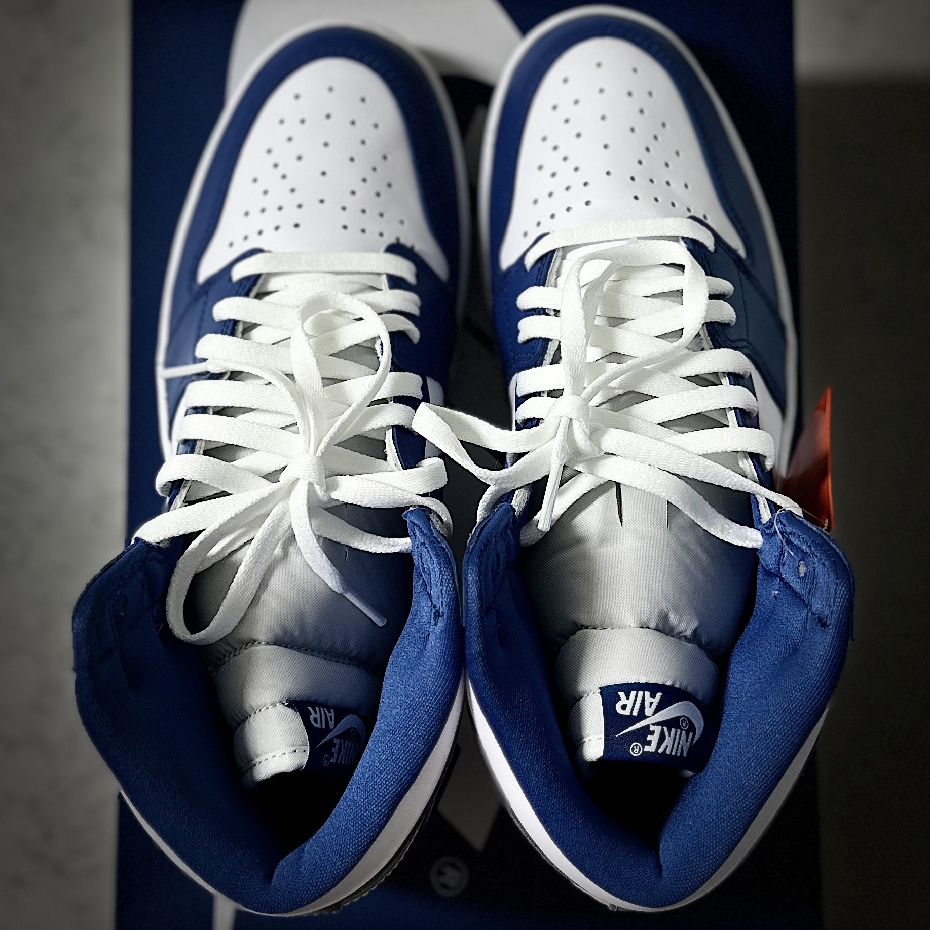 Jordan 1 Retro High OG True Blue 착용 스타일 - 1