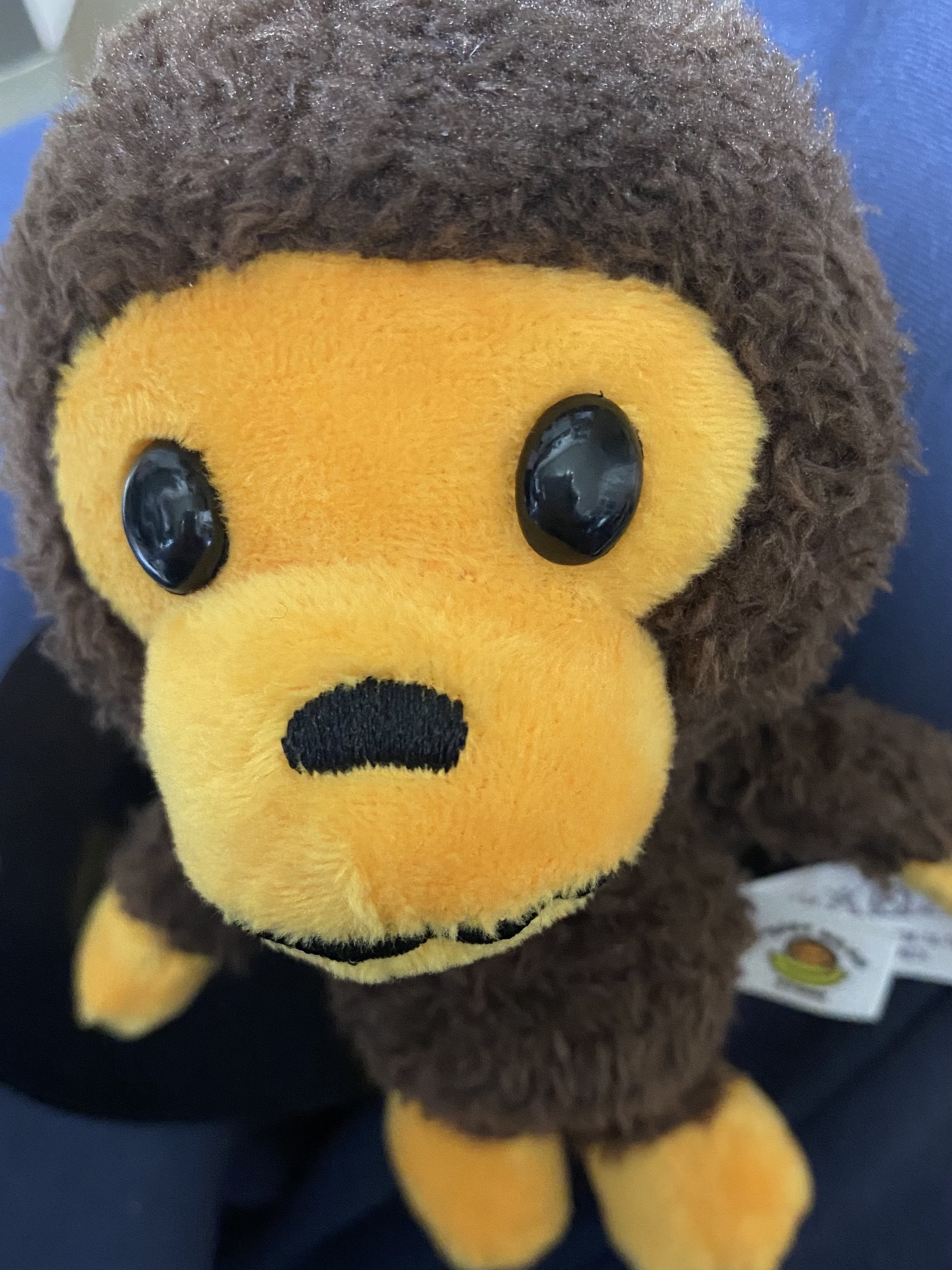 BAPE Baby Milo Plush Doll Key Chain 12cm Brown, BAPE Baby Milo Plush Doll Brown 착용 스타일 - 2