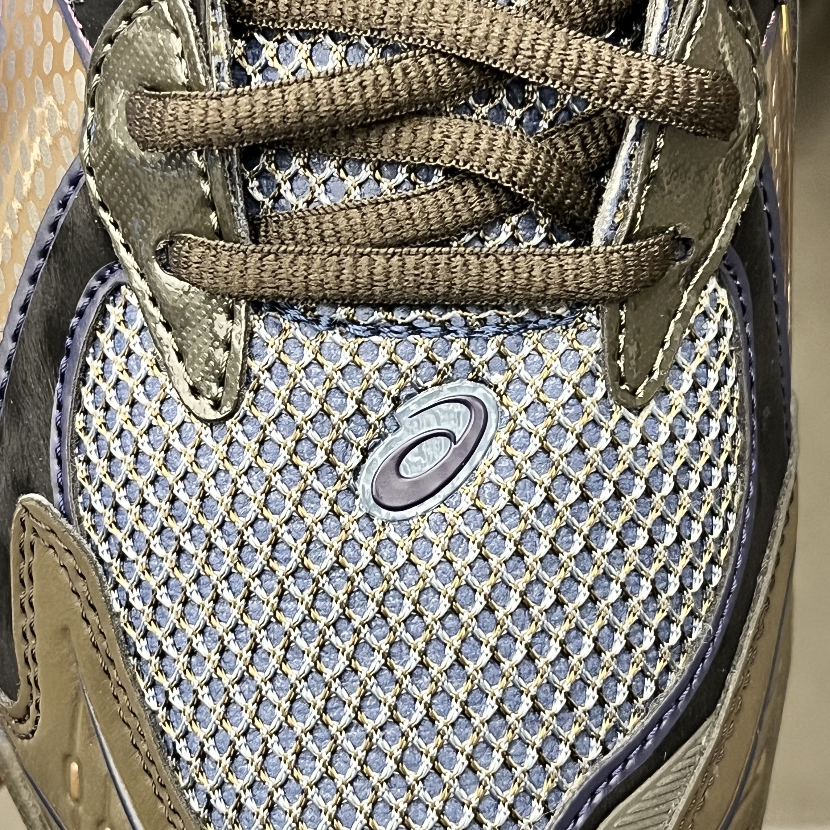 Asics UB6-S GT-2160 Grey Floss Brown Storm 착용 스타일 - 1