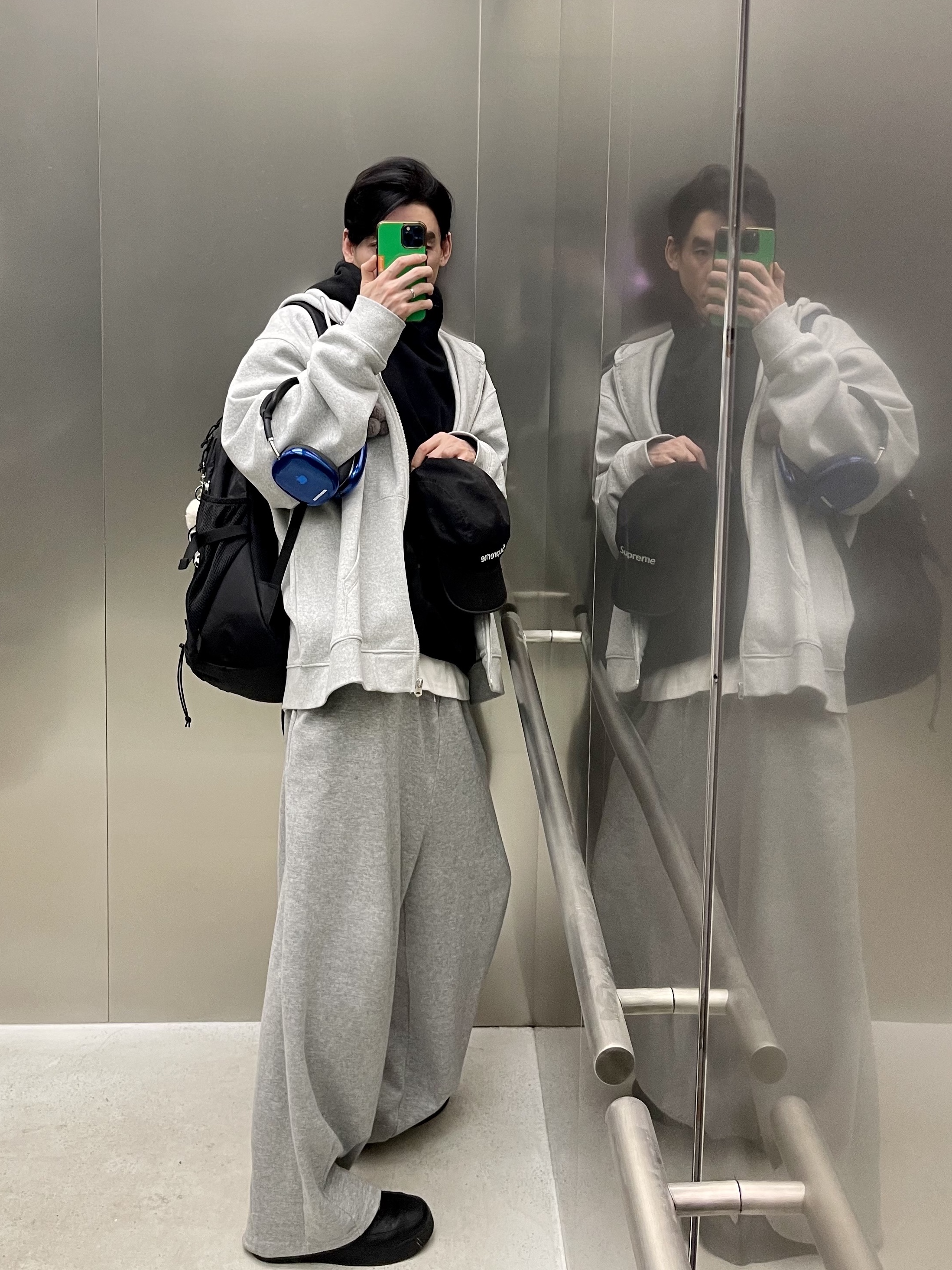 Apple AirPods Max Lightning Space Gray (Korean Ver.), Ader Error Standic AirPods Max Case Z-Blue 착용 스타일 - 1