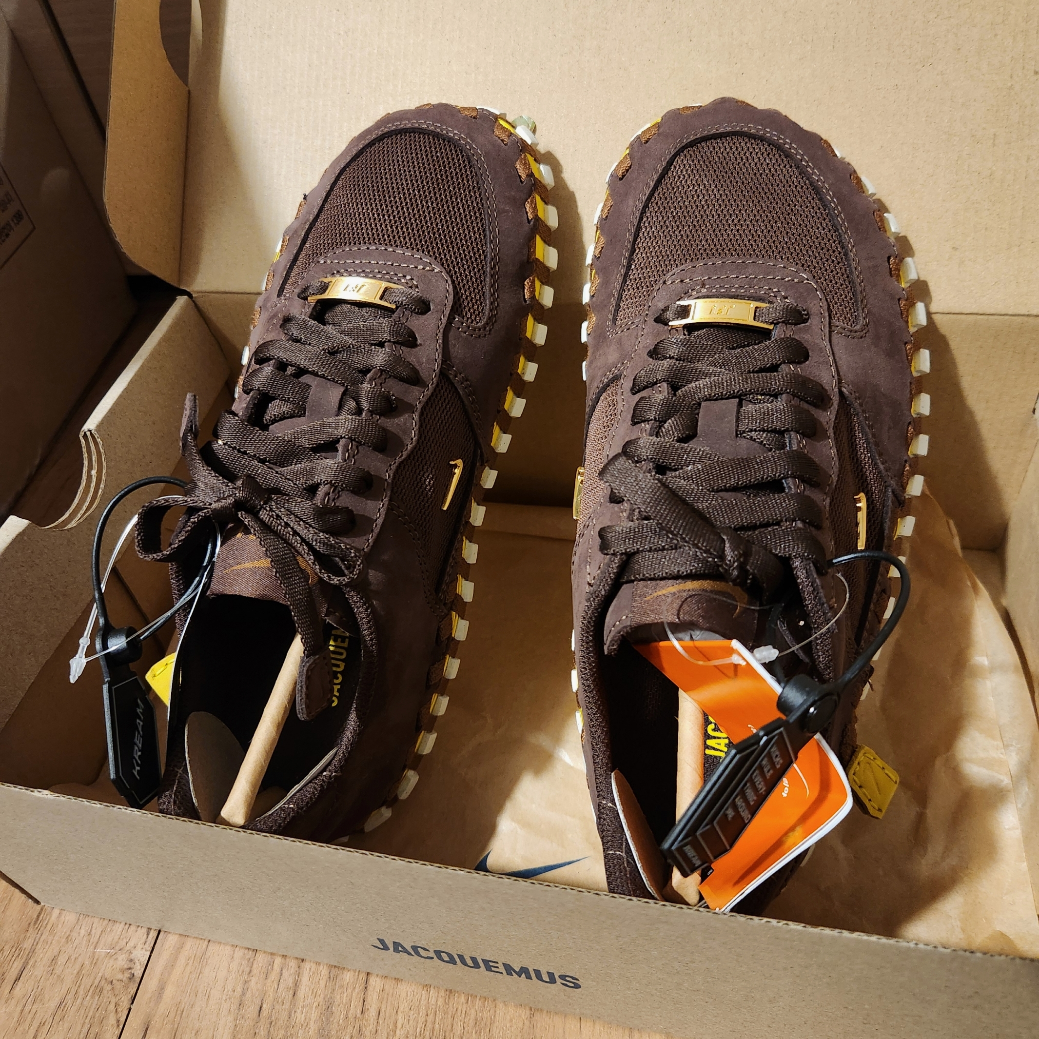 Nike x Jacquemus J Force 1 Low LX SP Earth 착용 스타일 - 1