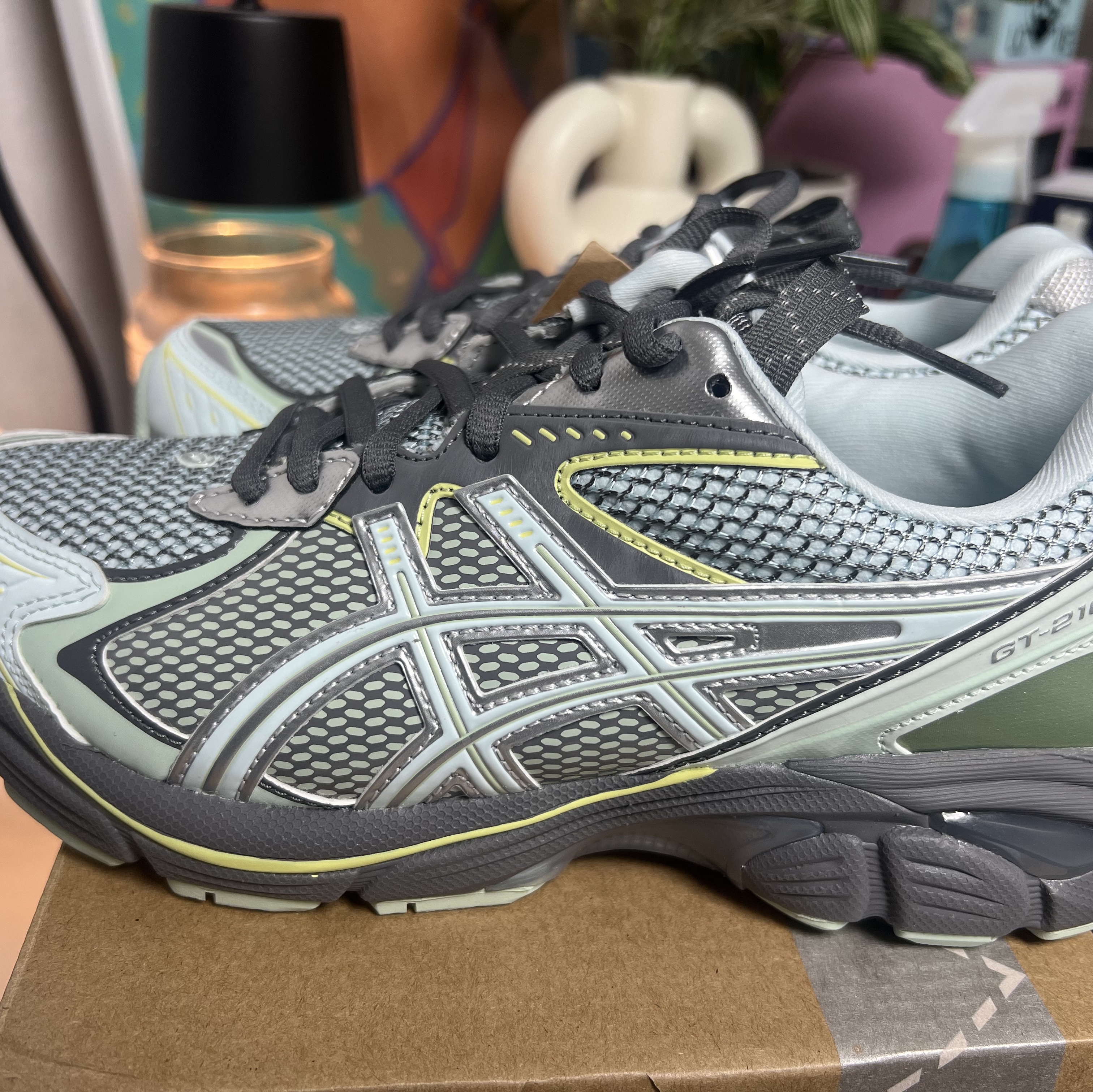 Asics UB6-S GT-2160 Arctic Blue Carbon 착용 스타일 - 2