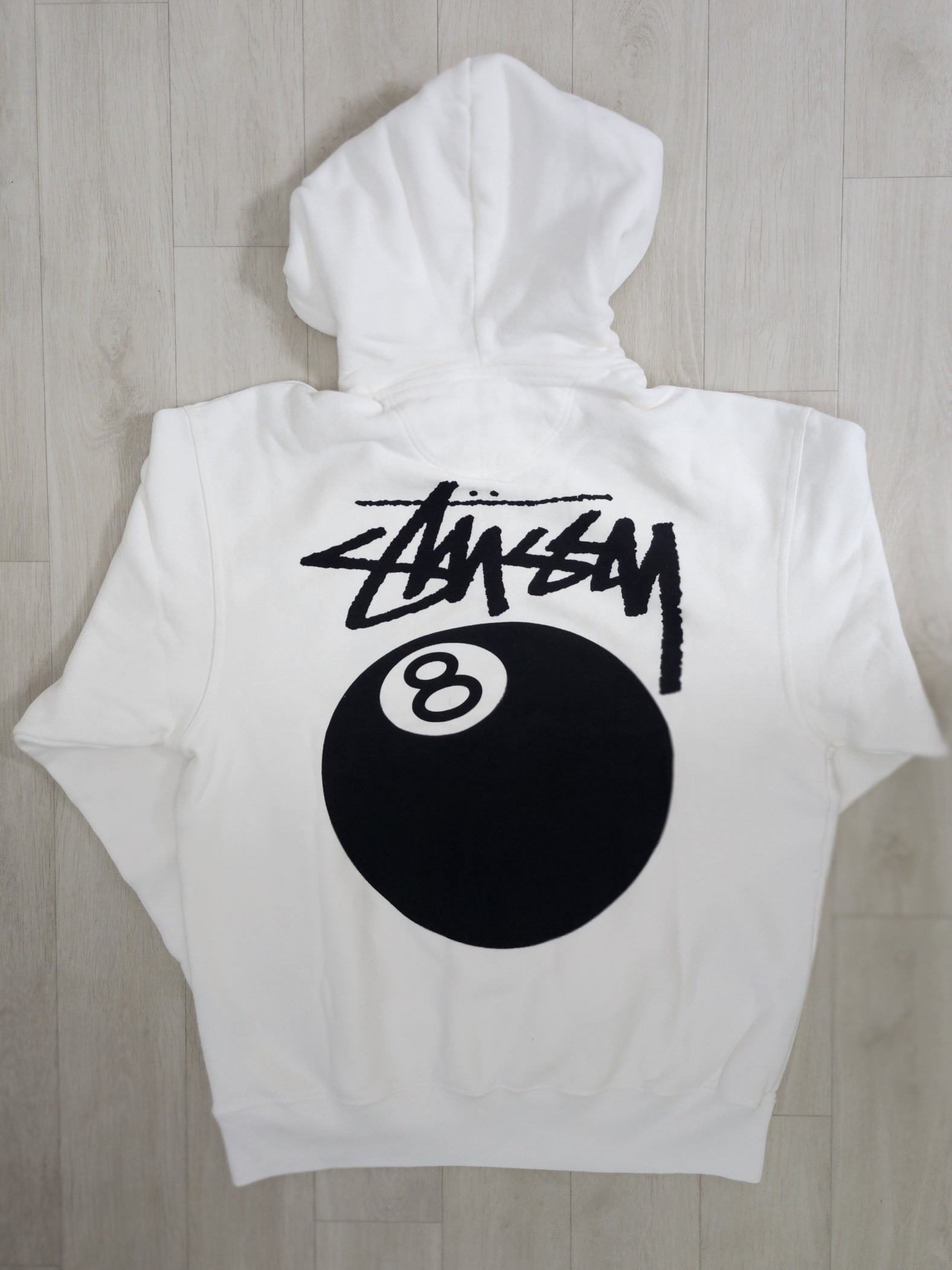 Stussy 8 Ball Hoodie Pigment Dyed Natural 착용 스타일 - 2