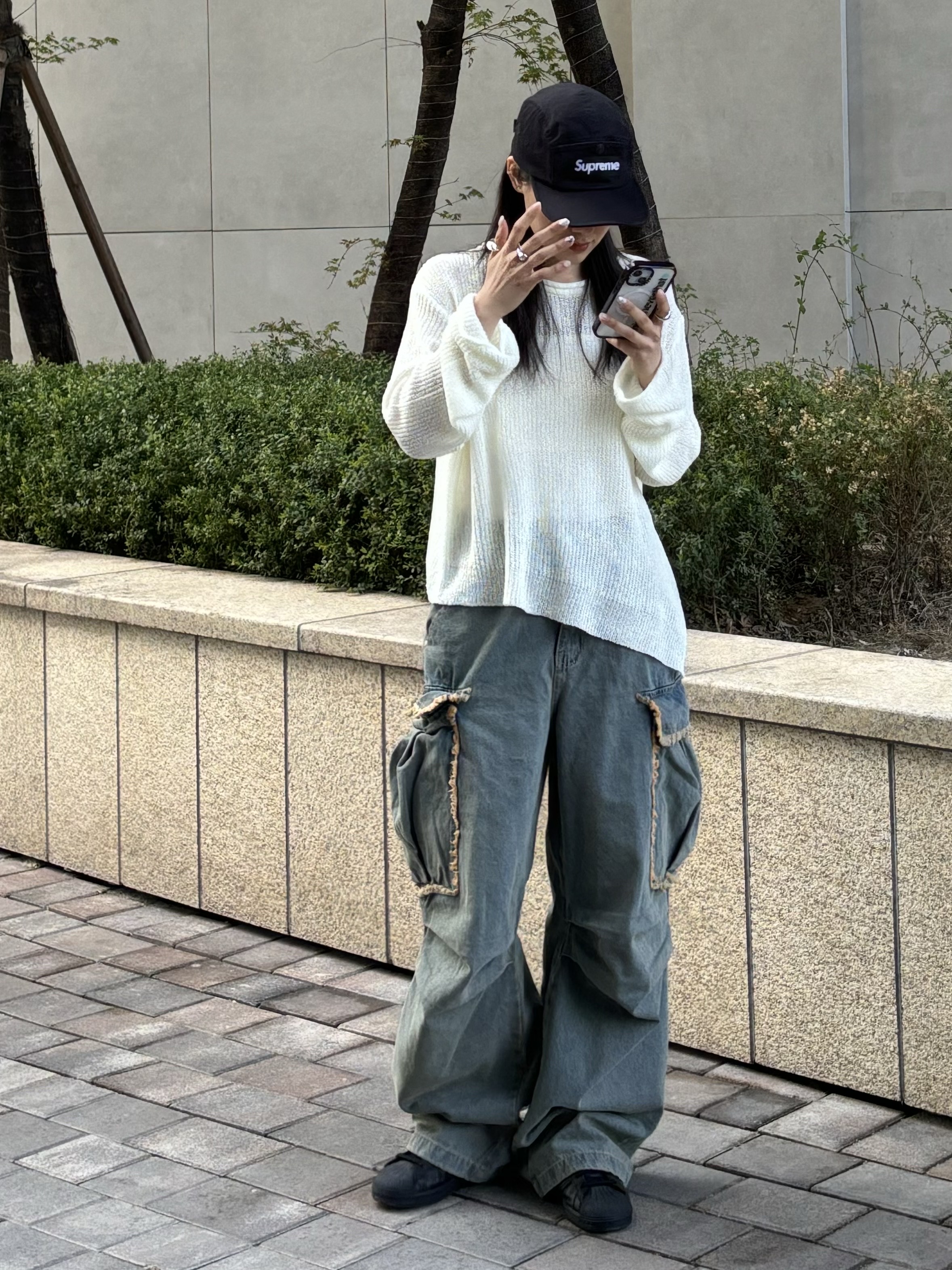 Adidas Superstar Triple Black, Supreme Washed Chino Twill Camp Cap Black 착용 스타일 - 4