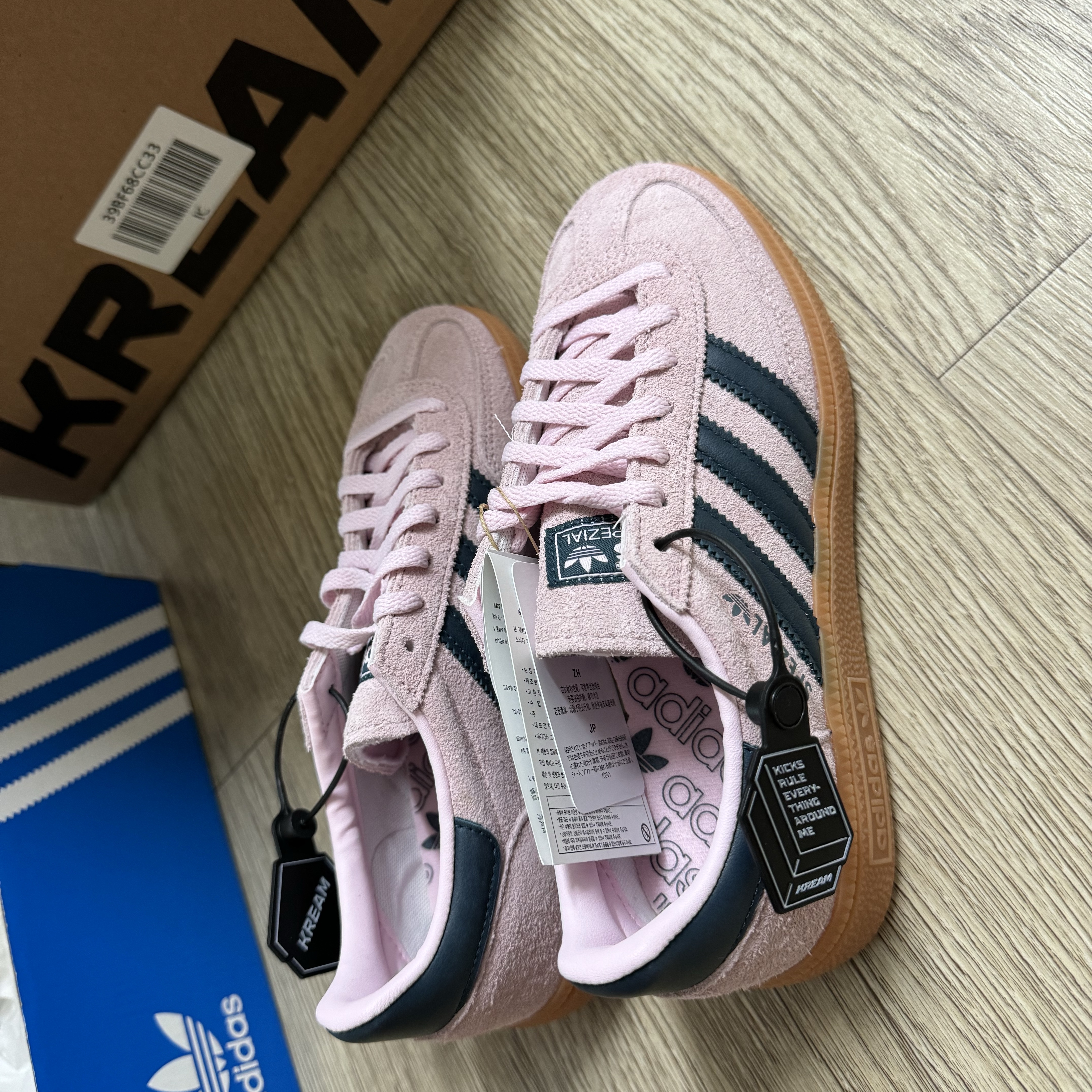 (W) Adidas Spezial Handball Clear Pink 착용 스타일