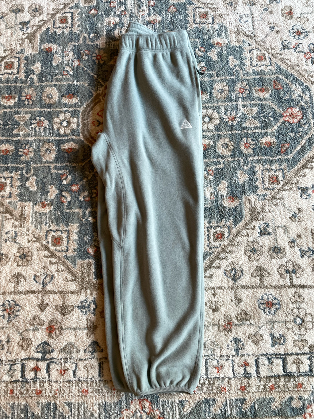 Nike ACG Polartec Wolf Tree Pants Mica Green - Asia 착용 스타일 - 2