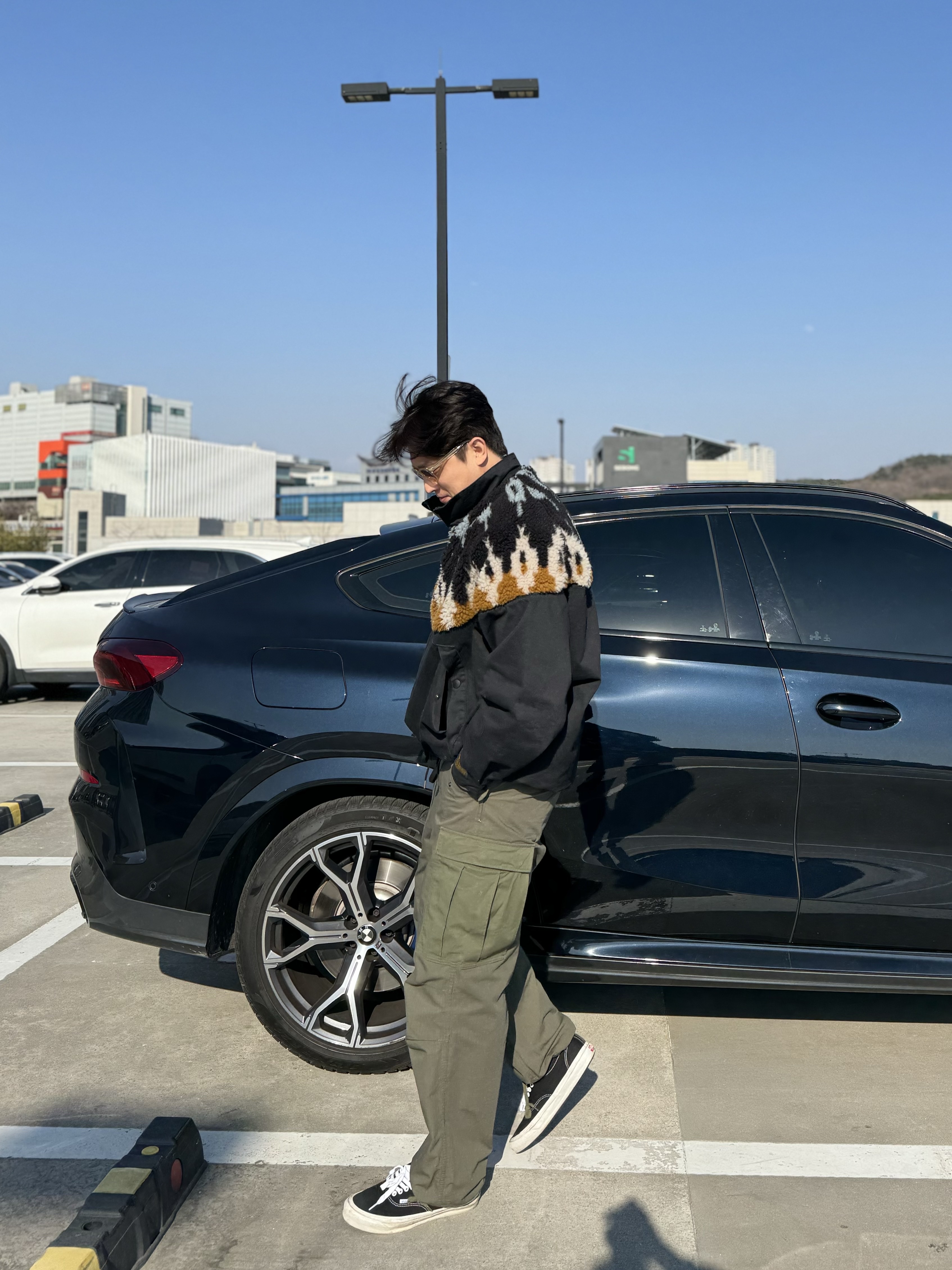 Nanamica Cargo Pants Khaki 착용 스타일 - 2