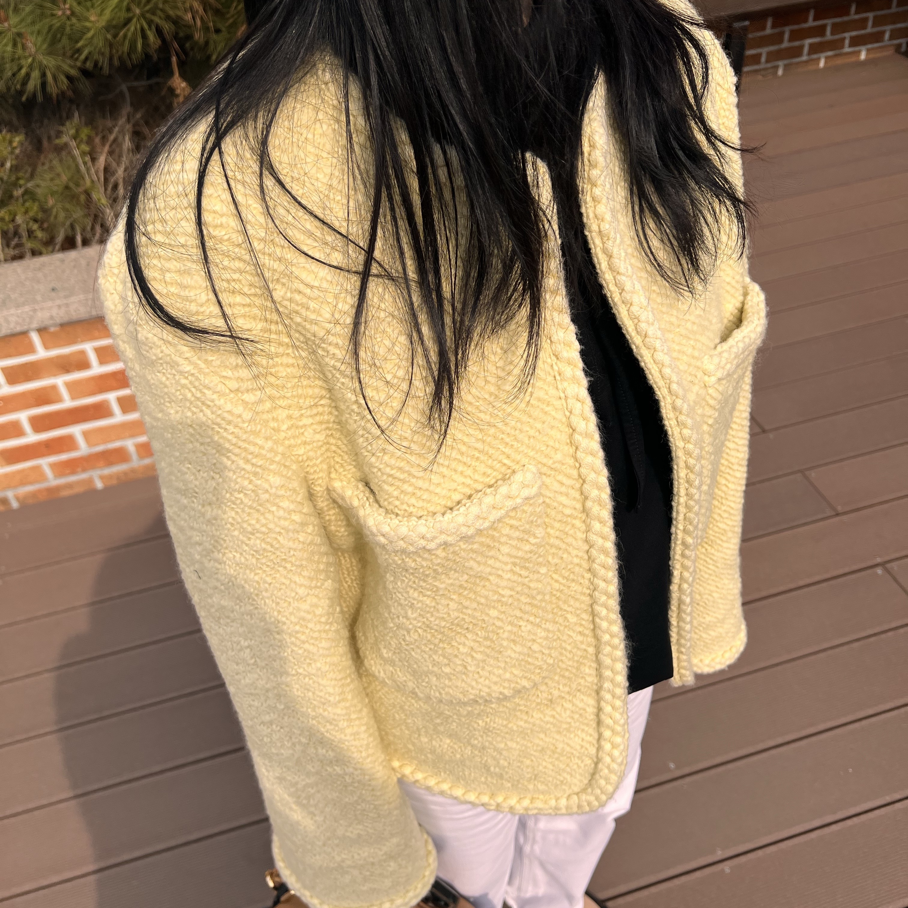 L'H.A.S Boucle Tweed Cropped Jacket - Yellow 착용 스타일 - 1