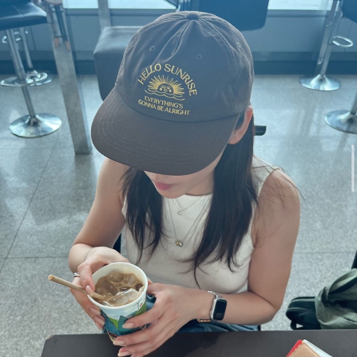 Hello Sunrise Washed OG Logo Ball Cap Camel Brown 착용 스타일