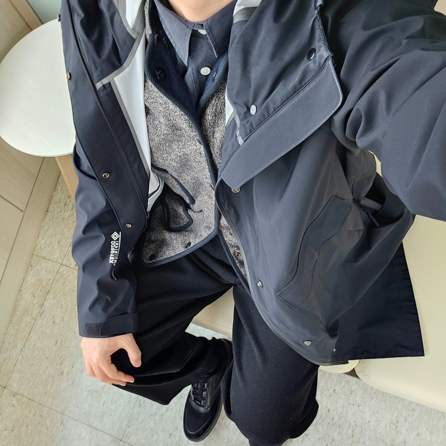 C.P. Company Metropolis Series Gore-Tex 3L Infinium Hooded Parka Total Eclipse Blue - 23FW, Kapital Beach Fleece Beach Vest Charcoal 착용 스타일 - 5