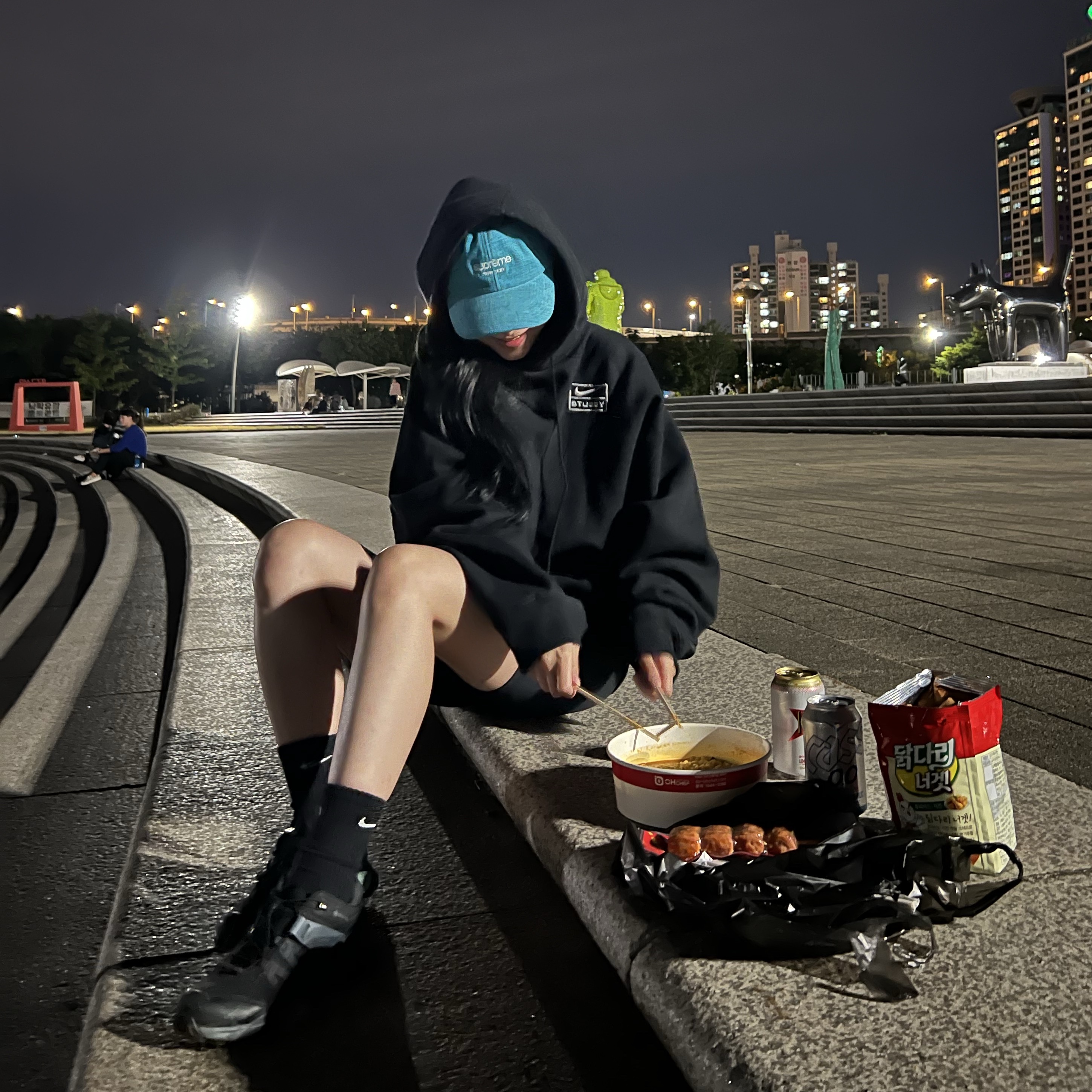 Nike x Stussy NRG RA Washed Pullover Hoodie Black (DN4028-010), Supreme Waxed Wool 6-Panel Black - 22FW 착용 스타일 - 2