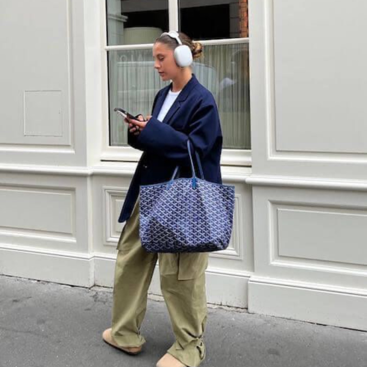 Goyard Saint Louis GM Bag Green, (W) Adidas Gazelle Bold Pink Glow Victory Blue 착용 스타일 - 3