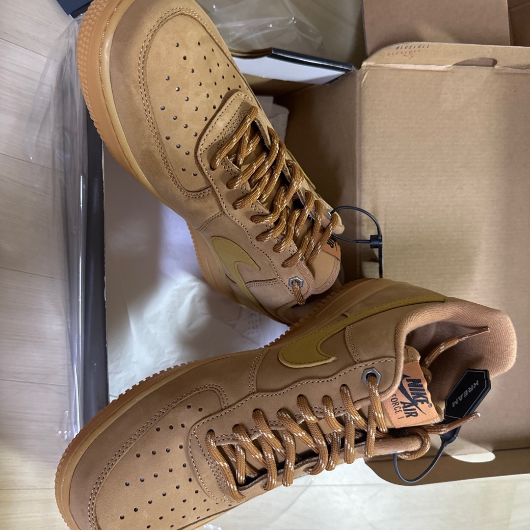 Nike Air Force 1 '07 WB Flax 착용 스타일