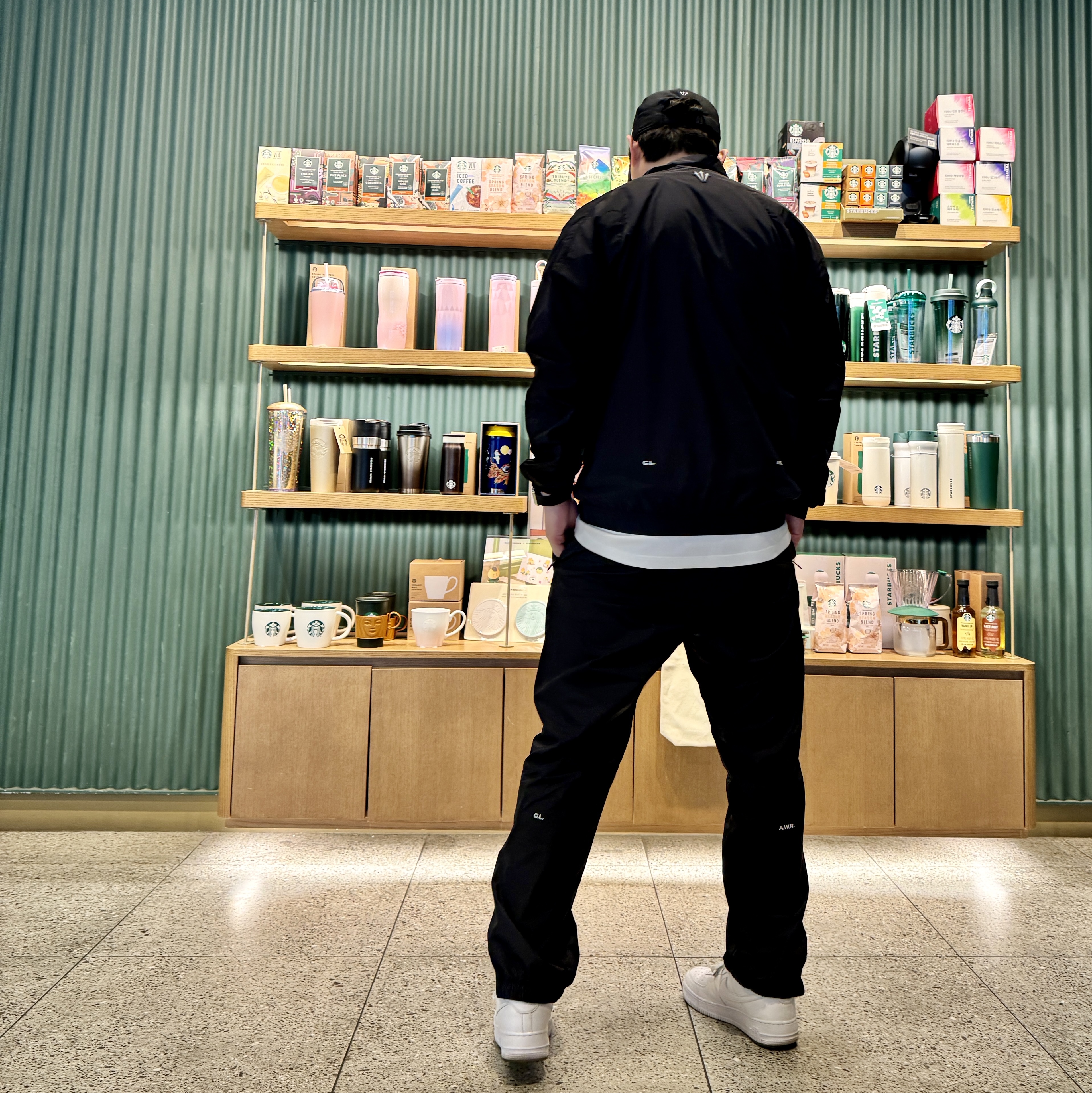 Nike x Drake Nocta Woven Track Pants Black (FN7668-010), Nike x Drake Nocta Nylon Track Jacket Black (FN7666-010) 착용 스타일 - 4