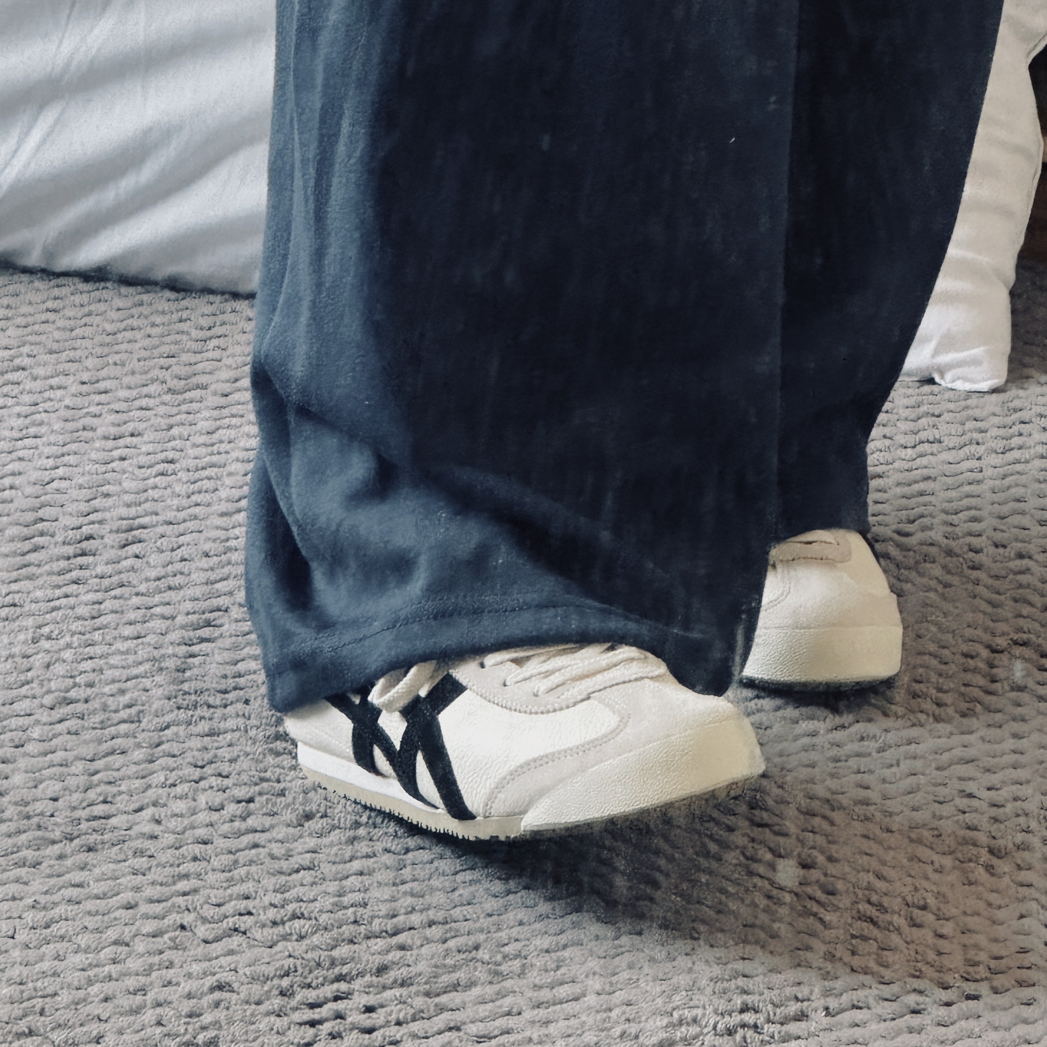 Onitsuka Tiger Mexico 66 Vintage White Black 착용 스타일