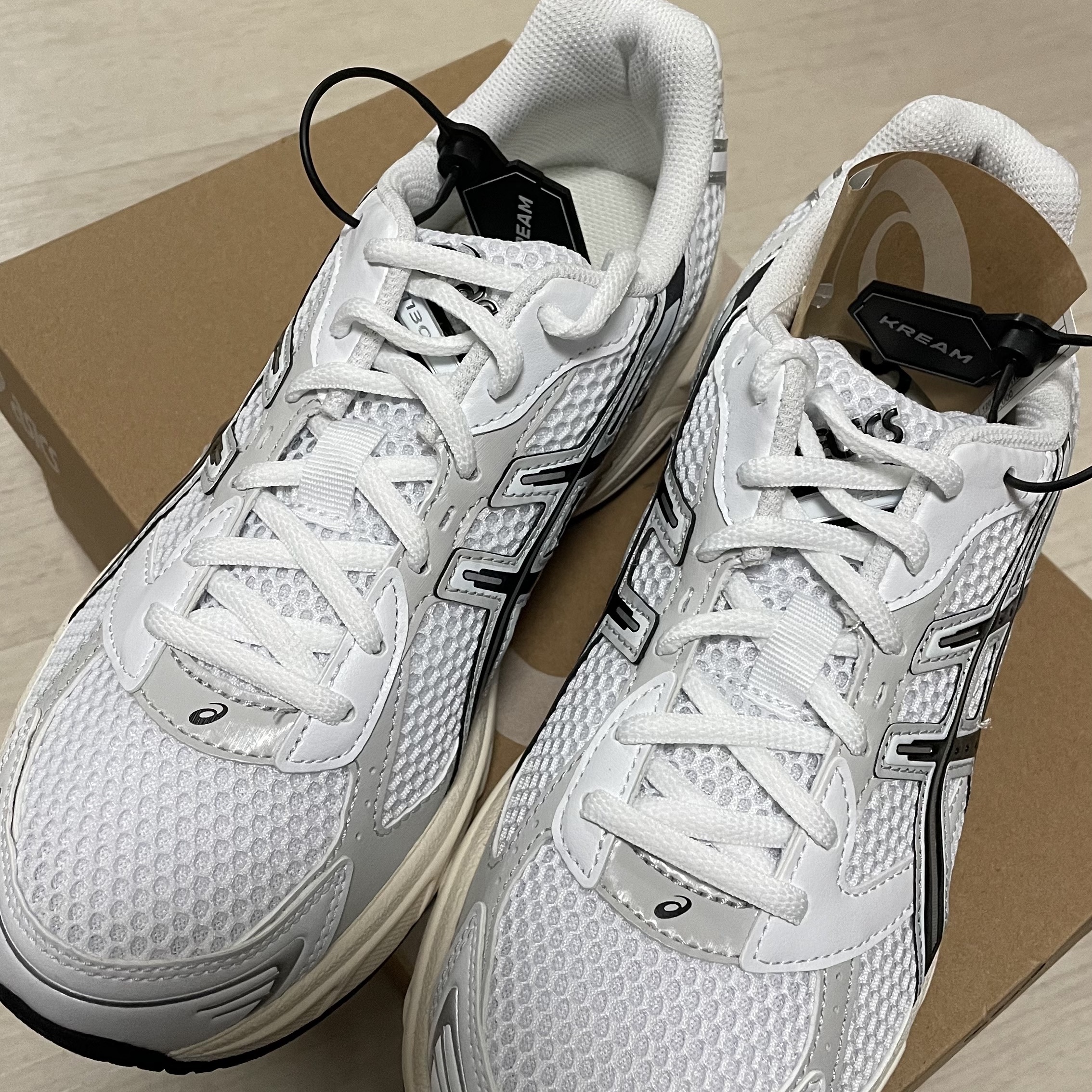 Asics Gel-1130 White Cloud Grey 착용 스타일 - 2