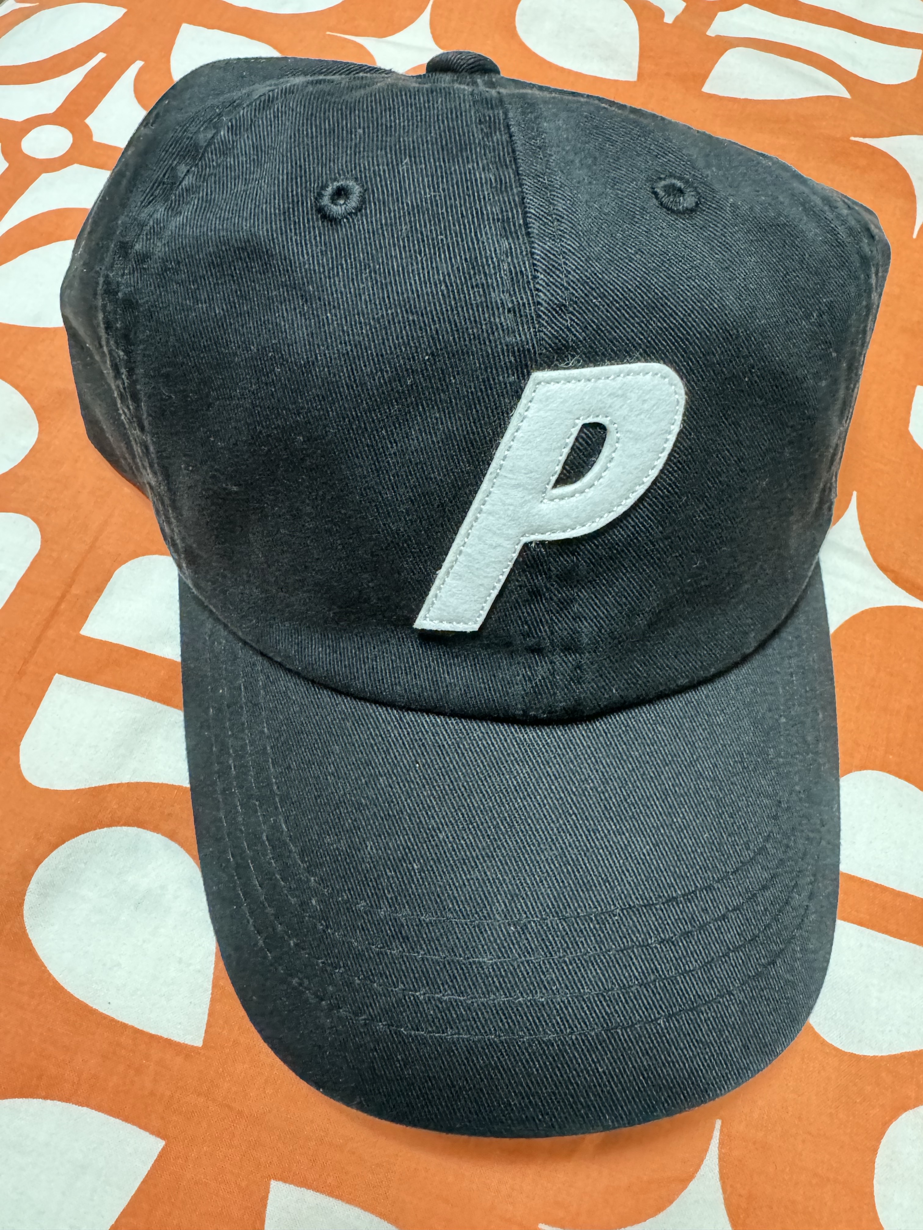 Palace P 6-Panel Cap Black - 24SS 착용 스타일