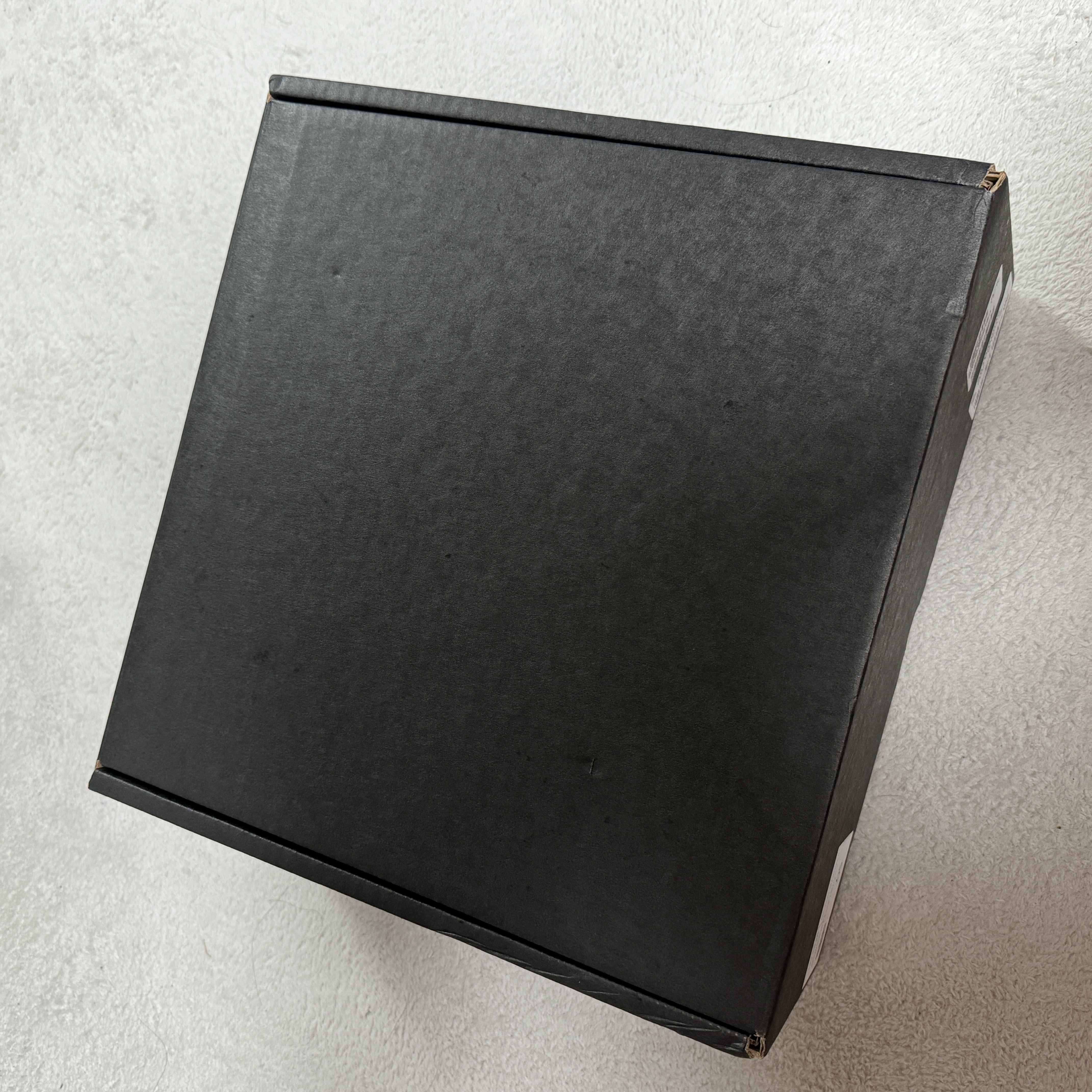 Maison Margiela 5AC Bucket Bag Black 착용 스타일 - 3