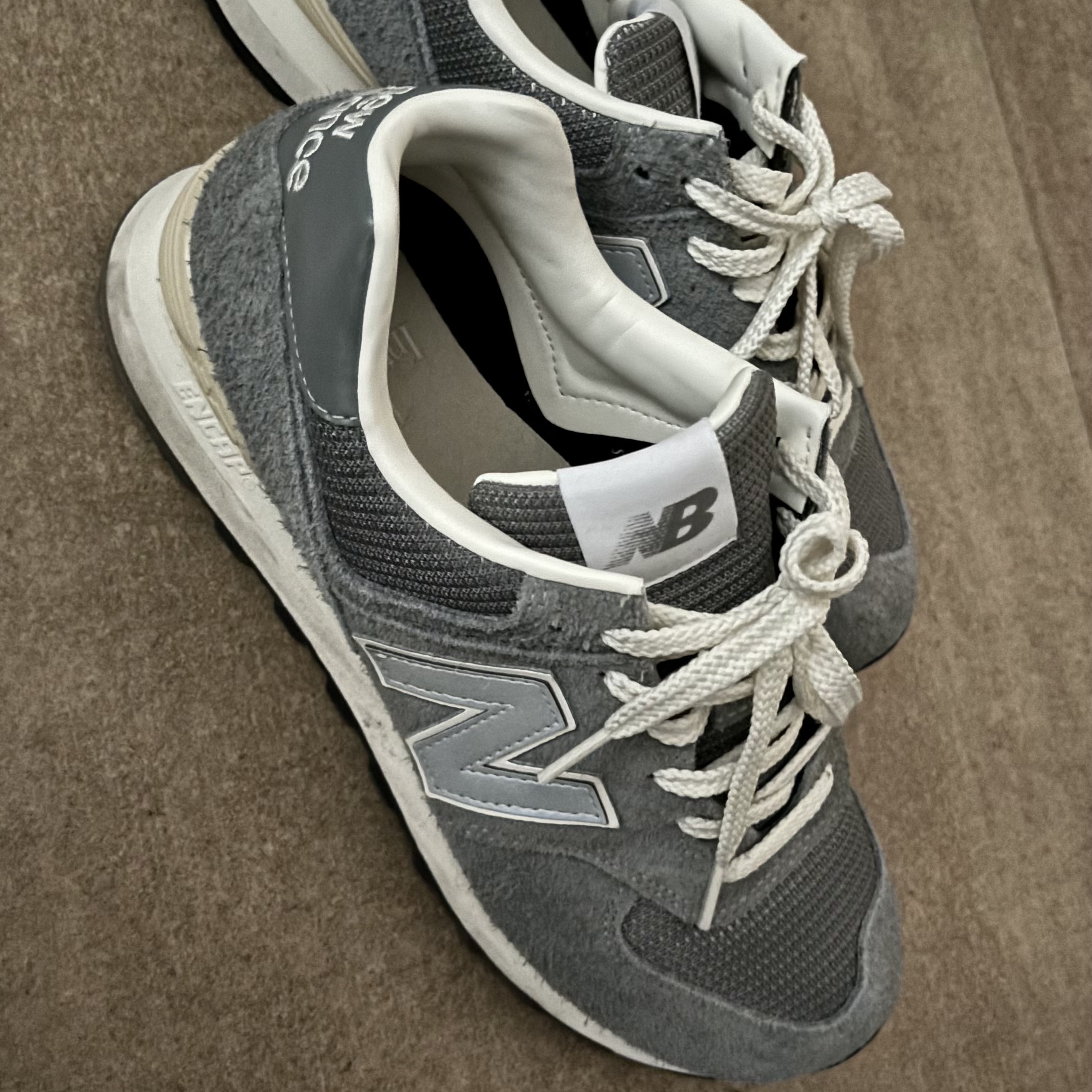 New Balance x Pottery 574 Premium Soft Grey 착용 스타일