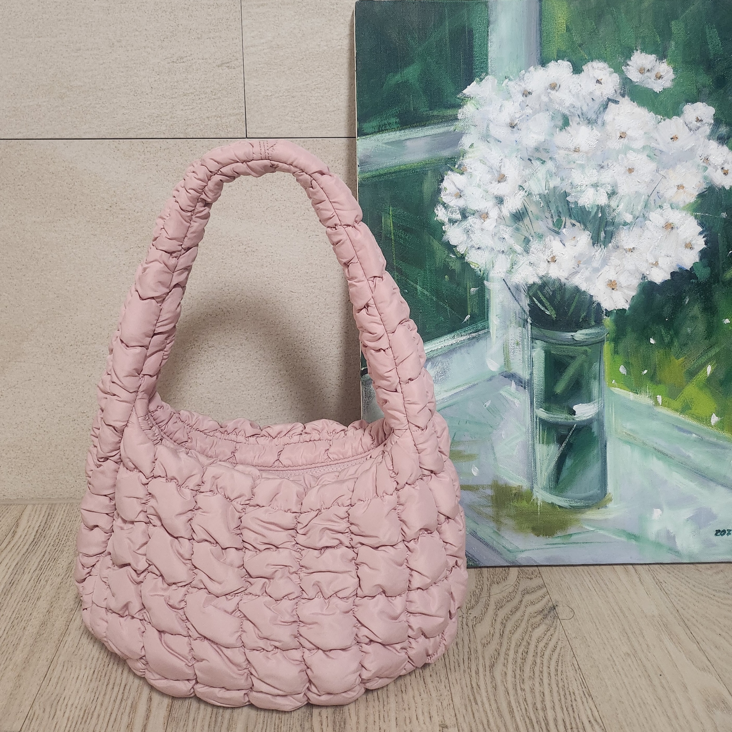 COS Quilted Mini Bag Pink 착용 스타일 - 1
