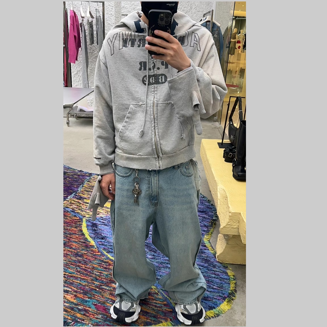 Project G/R Zygon Zip Hoodie Melange Grey 착용 스타일