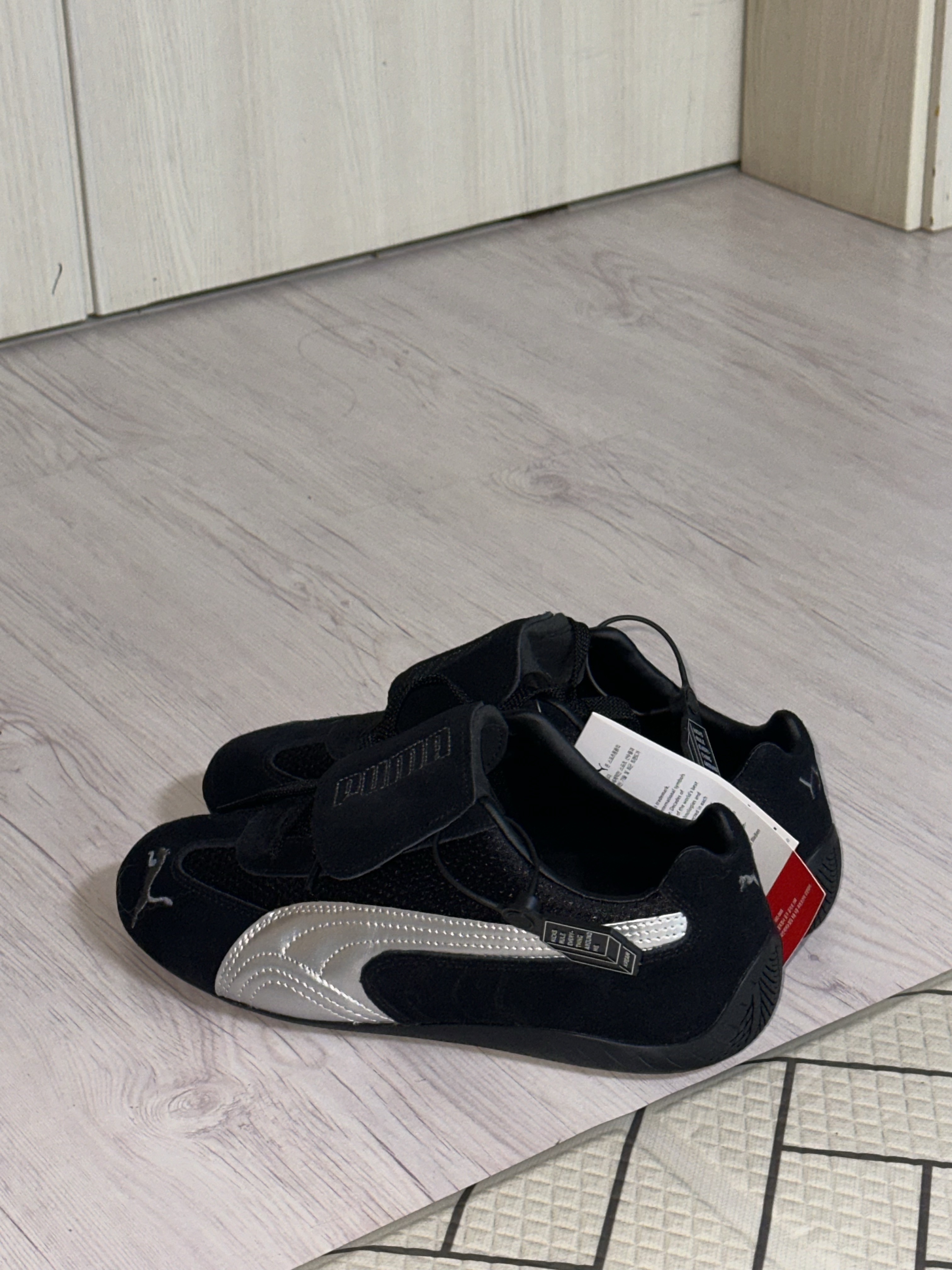Puma x Open Yy Speedcat Black Shadow Gray 착용 스타일