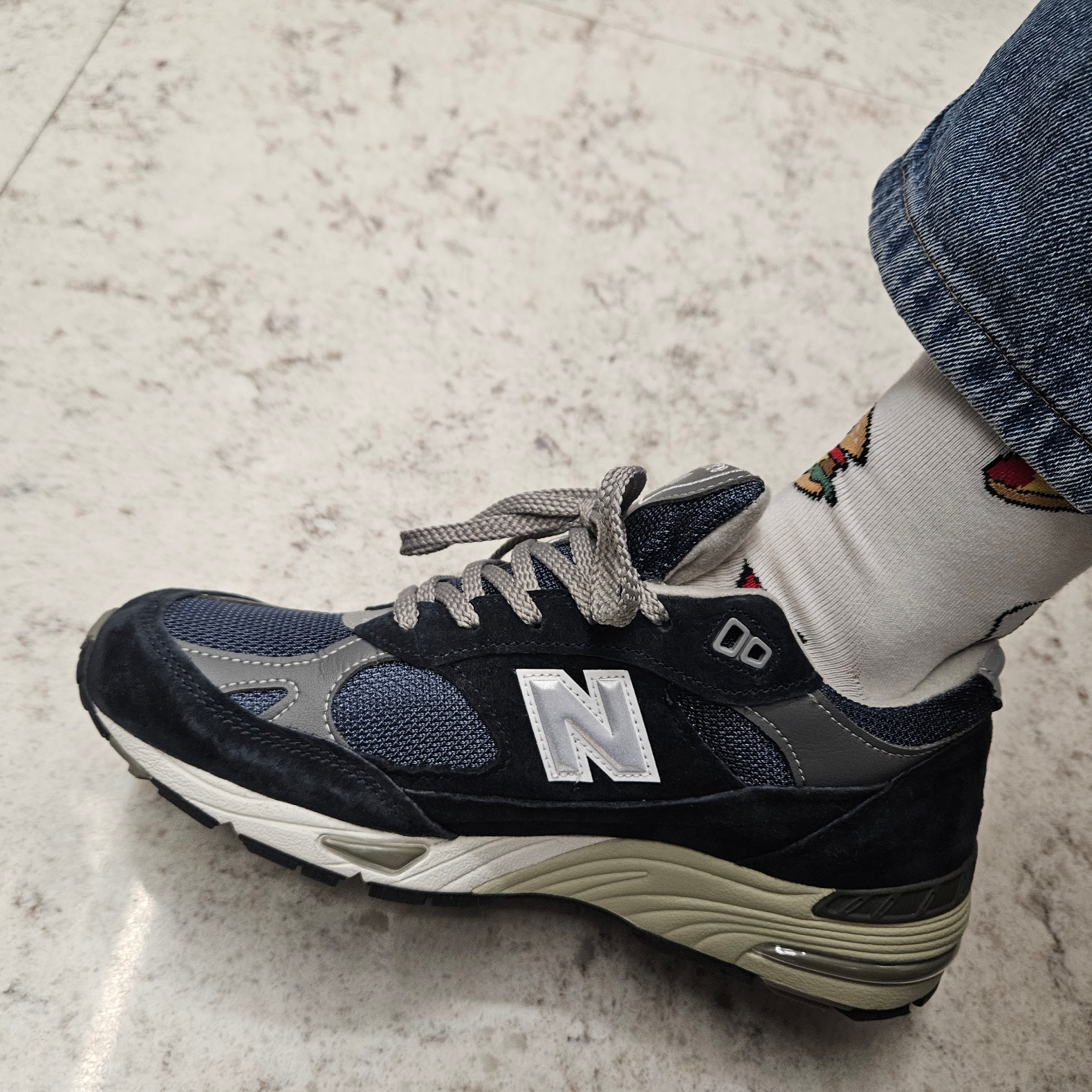 New Balance 991 Made in UK Navy 착용 스타일 - 3