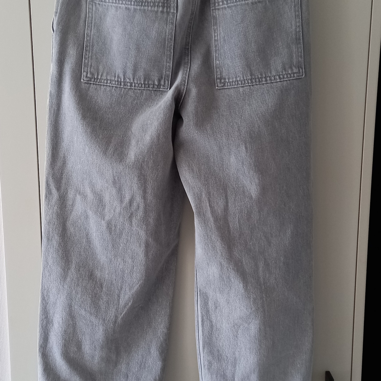 Wooyoungmi One Tuck Banding Denim Pants Gray - 24SS 착용 스타일 - 2