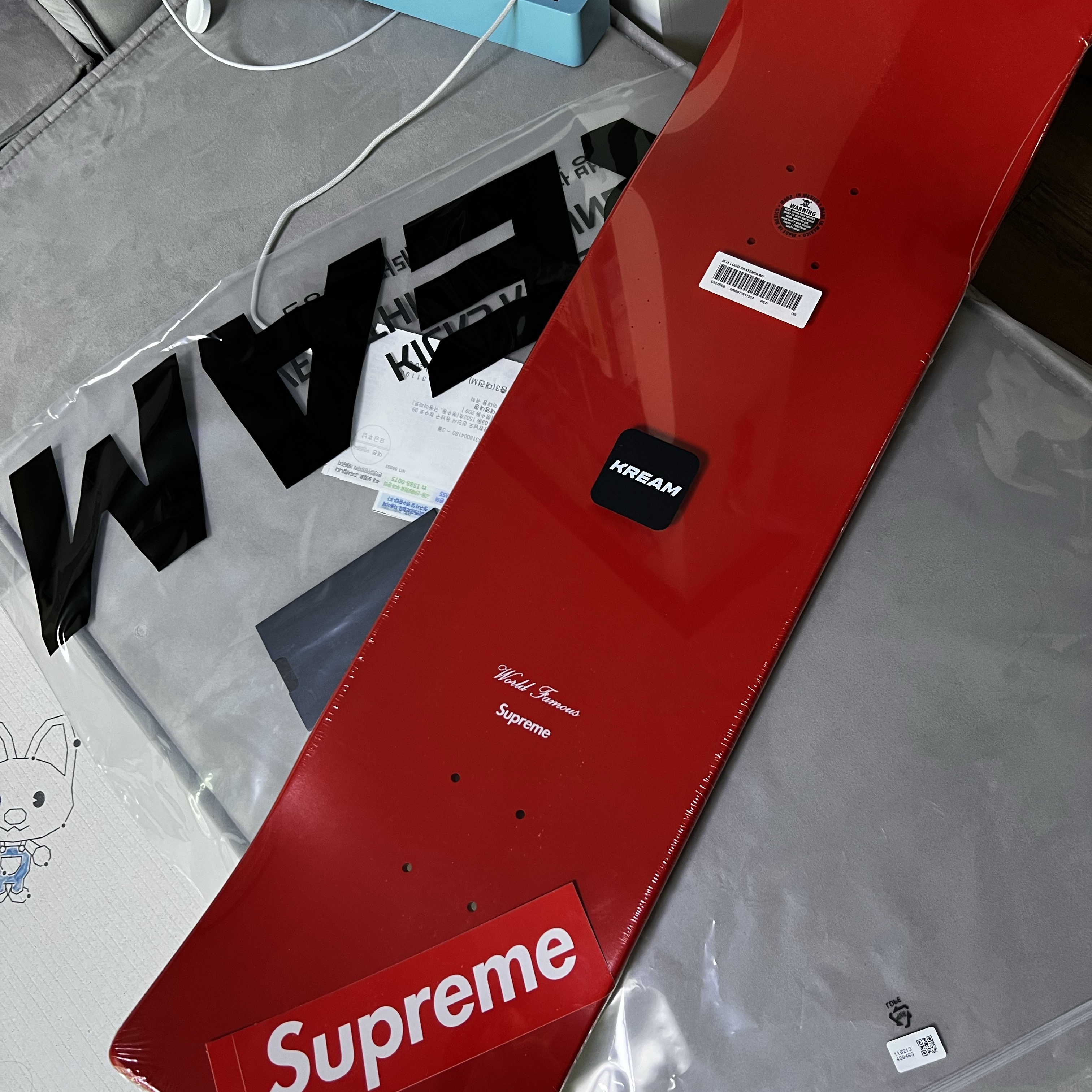 Supreme Uncut Box Logo Skateboard Deck Red - 22SS 착용 스타일 - 1