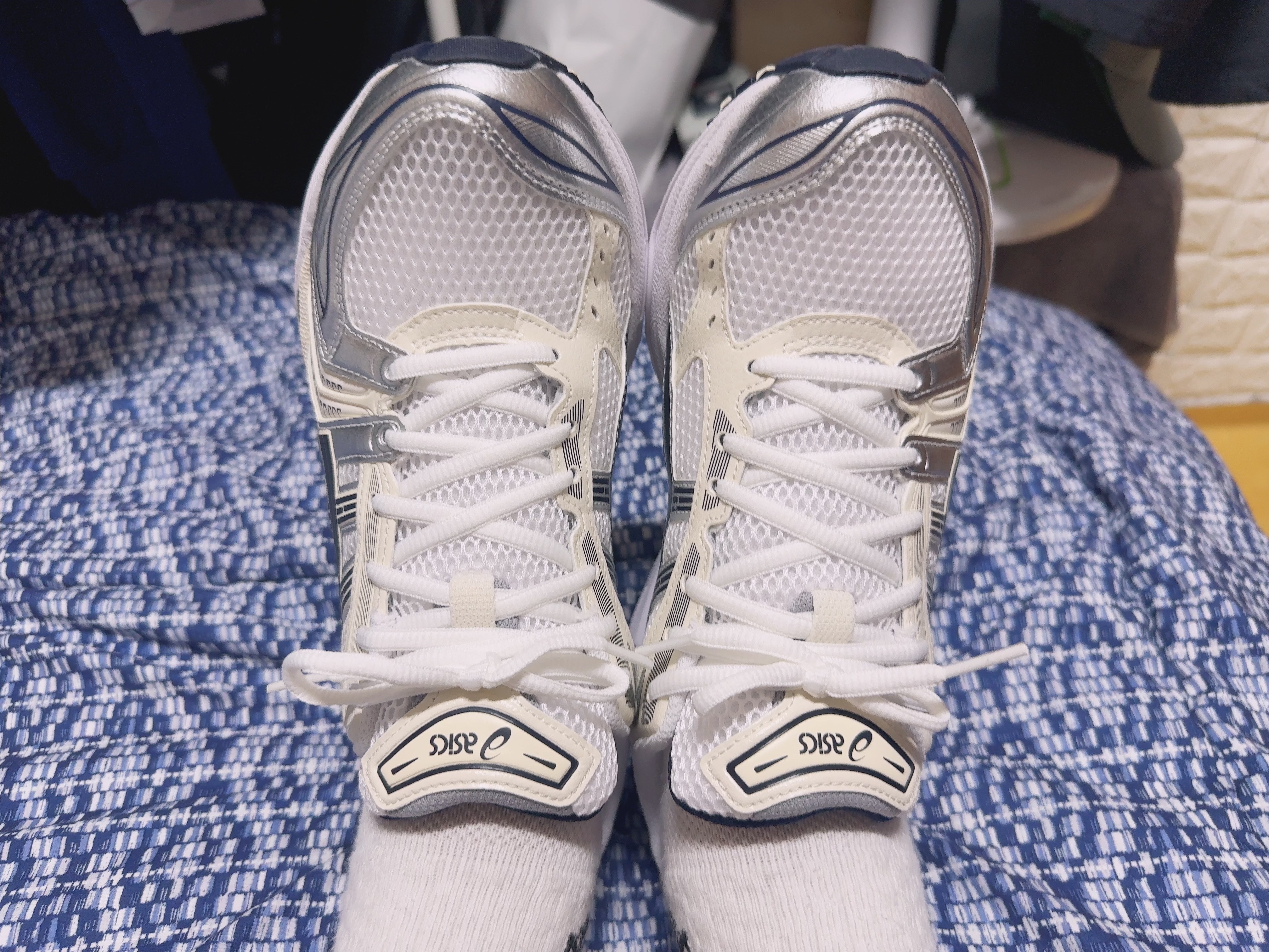 (W) Asics Gel-Kayano 14 White Midnight 착용 스타일 - 7