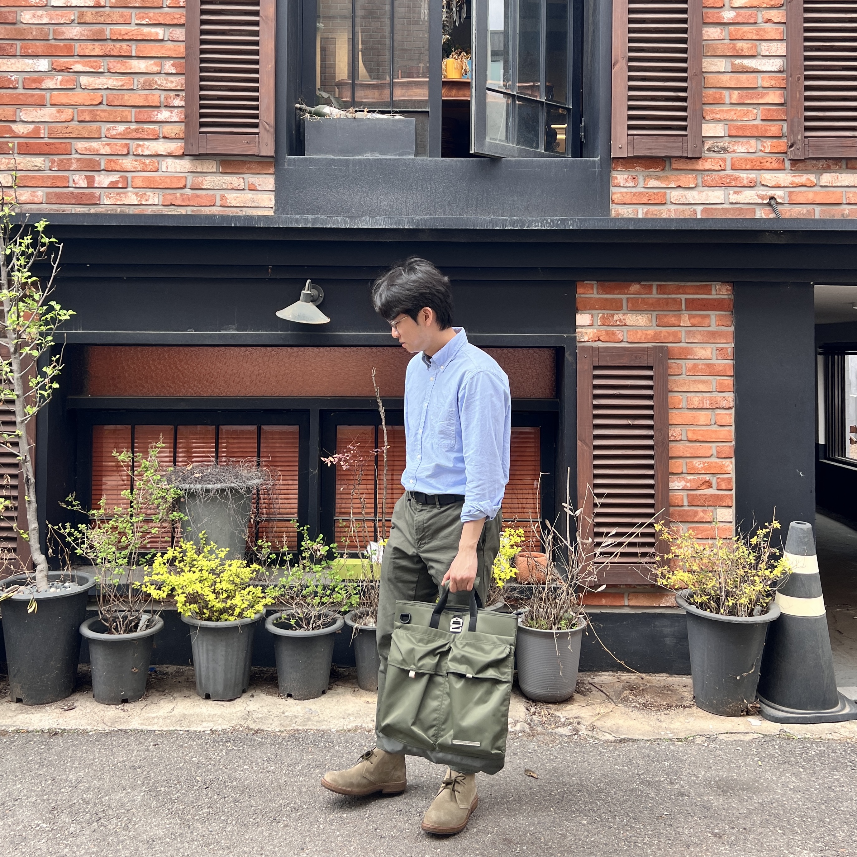 RAWROW City Walker Helmet Khaki, Astorflex Greenflex Militare 착용 스타일