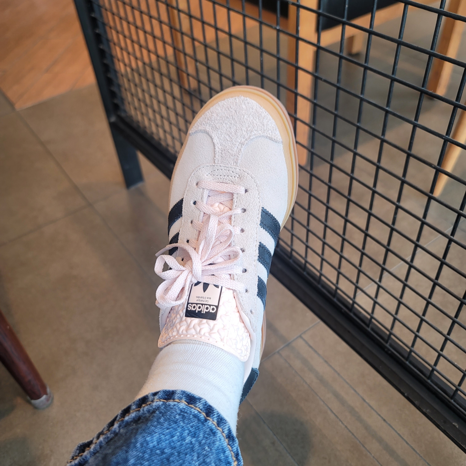 (W) Adidas Gazelle Bold Wonder Quartz Core Black 착용 스타일 - 2
